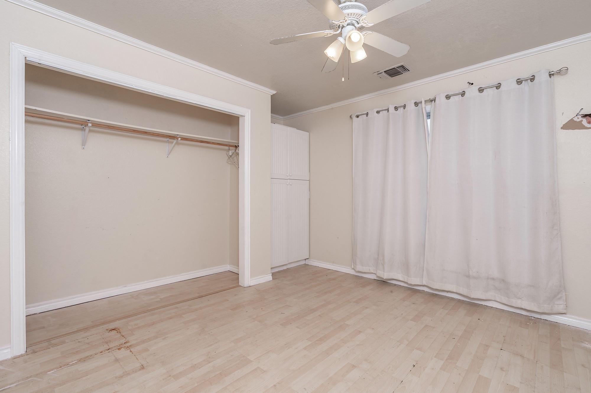 205 E Myrtle Ln Property Photo 16
