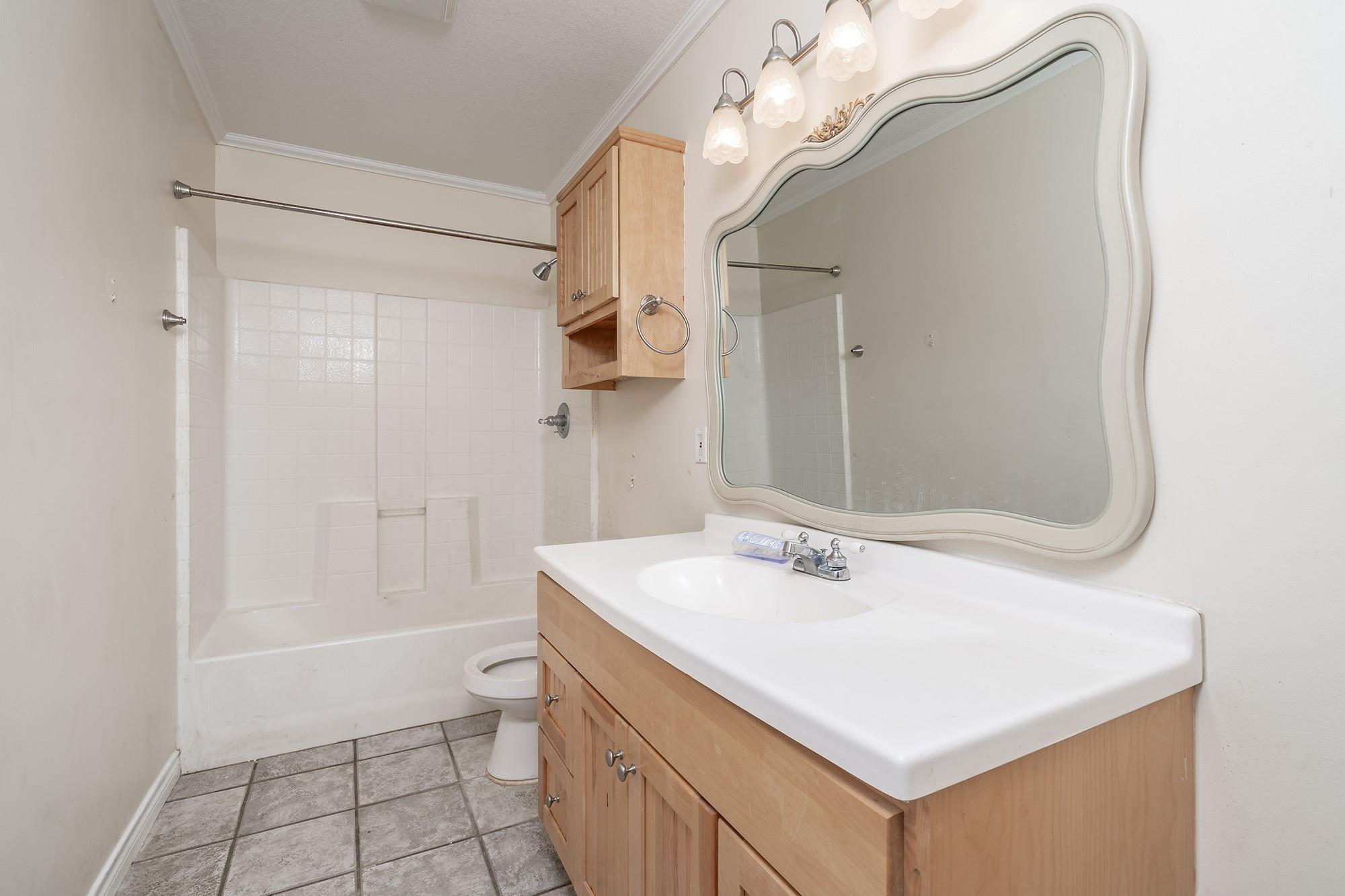 205 E Myrtle Ln Property Photo 17