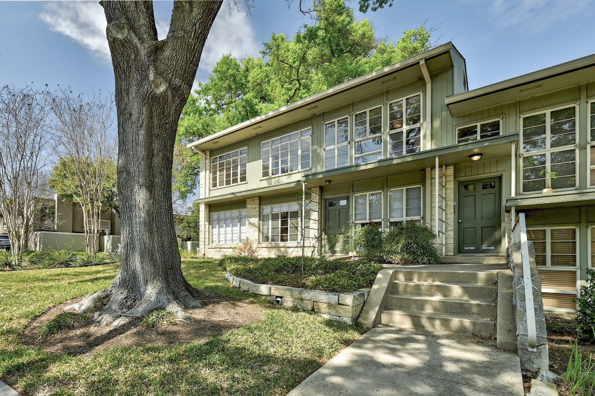 3416 Enfield Rd #b Property Photo 2