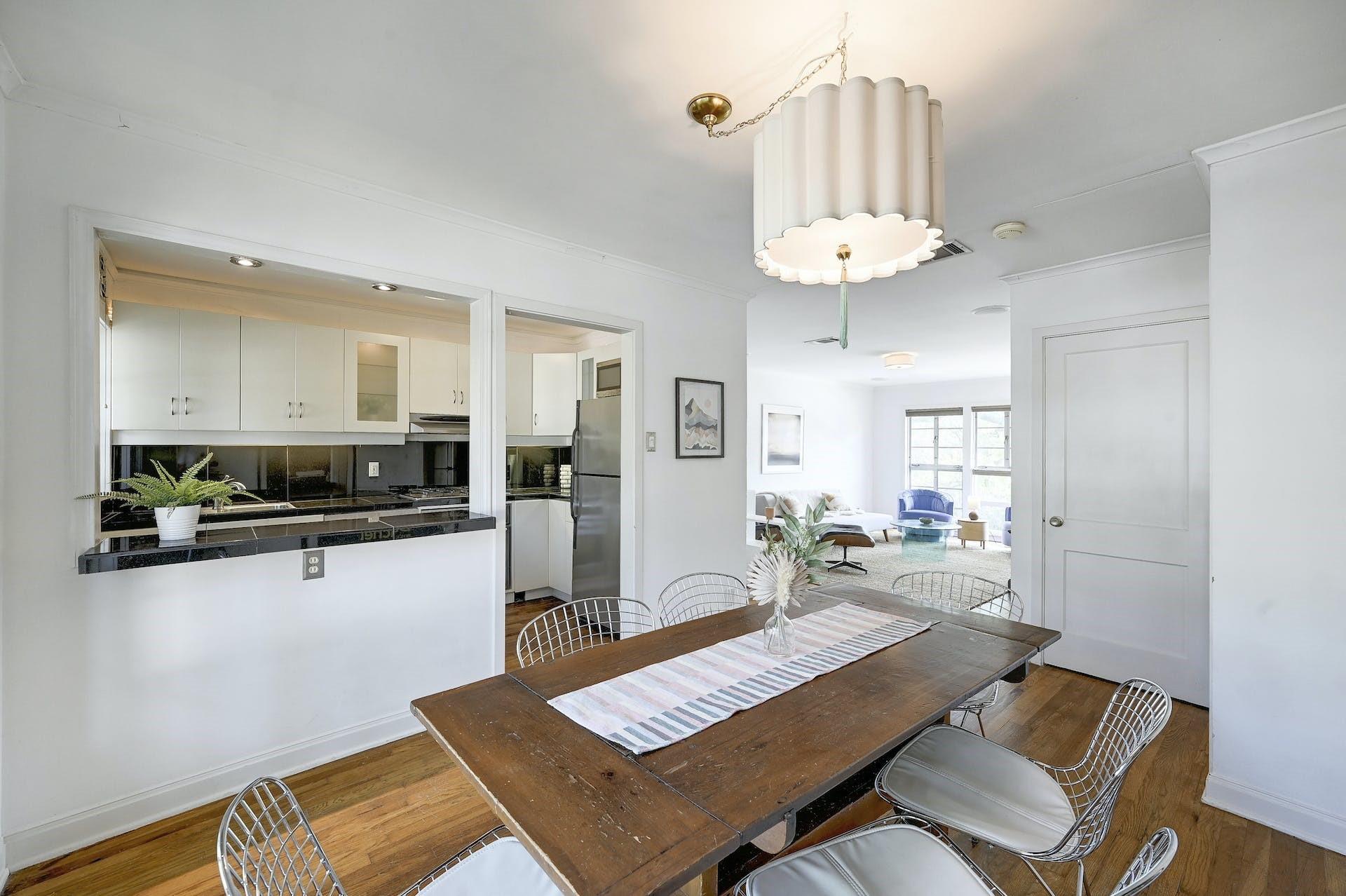 3416 Enfield Rd #b Property Photo 8