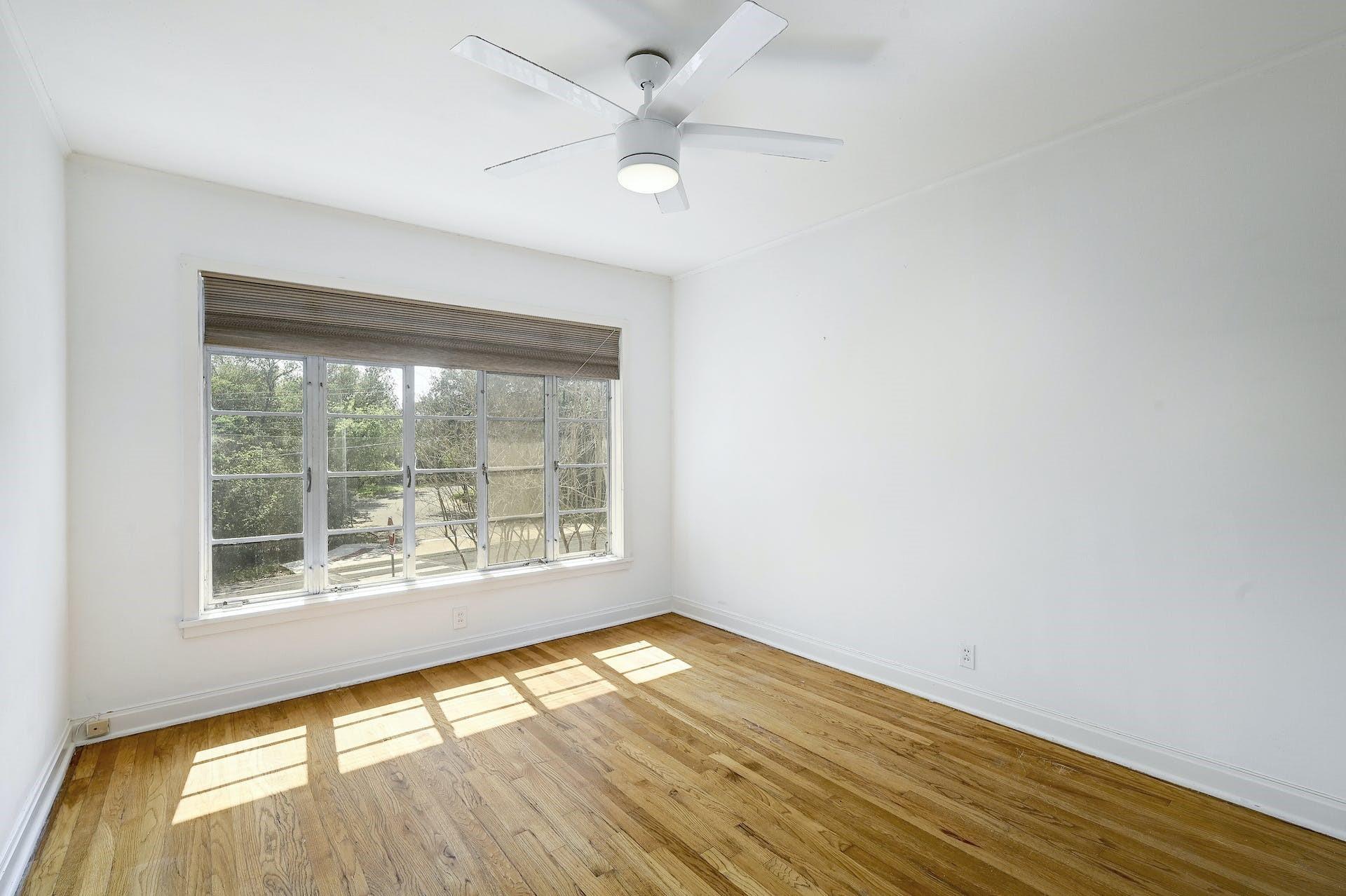 3416 Enfield Rd #b Property Photo 17