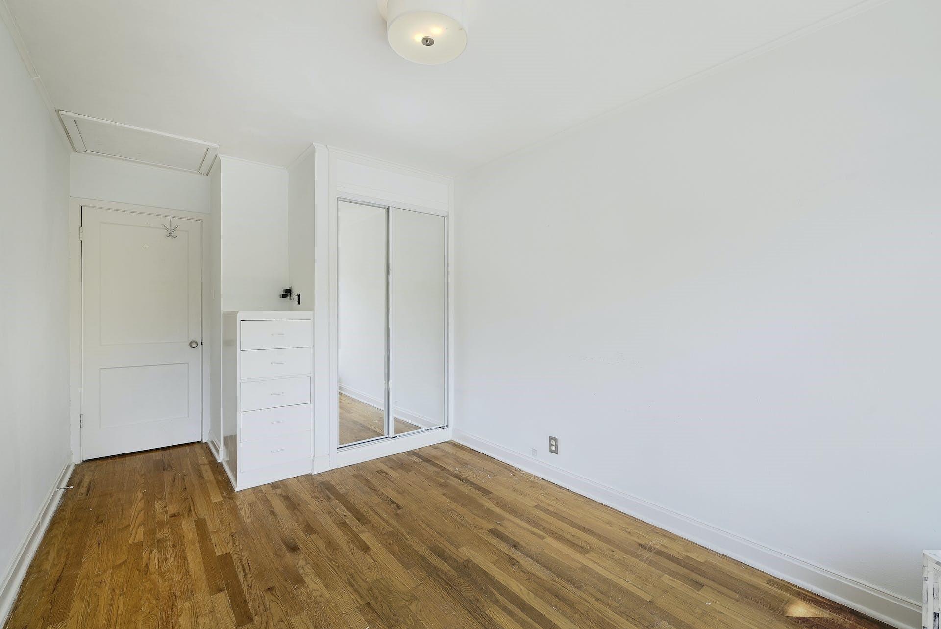 3416 Enfield Rd #b Property Photo 22