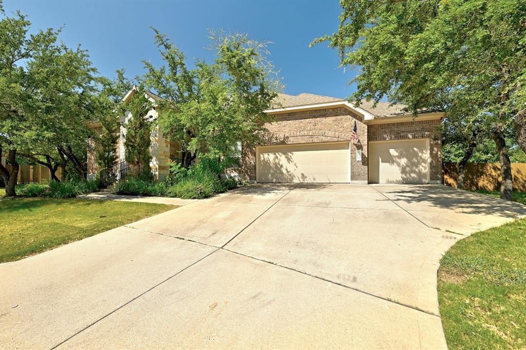 154 Goodwater Ct Property Photo 2