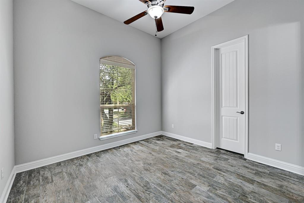 154 Goodwater Ct Property Photo 24