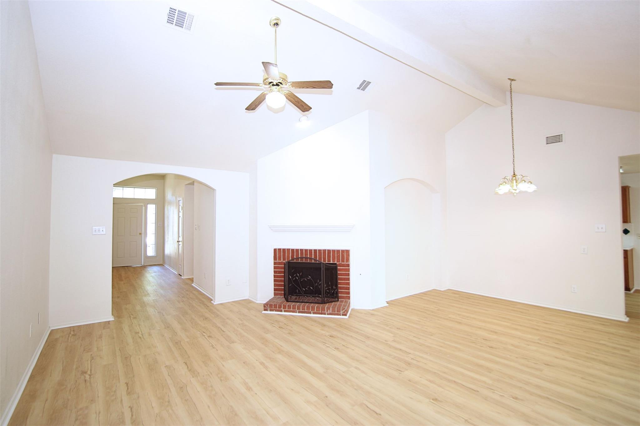 1910 Balsam Way Property Photo 14