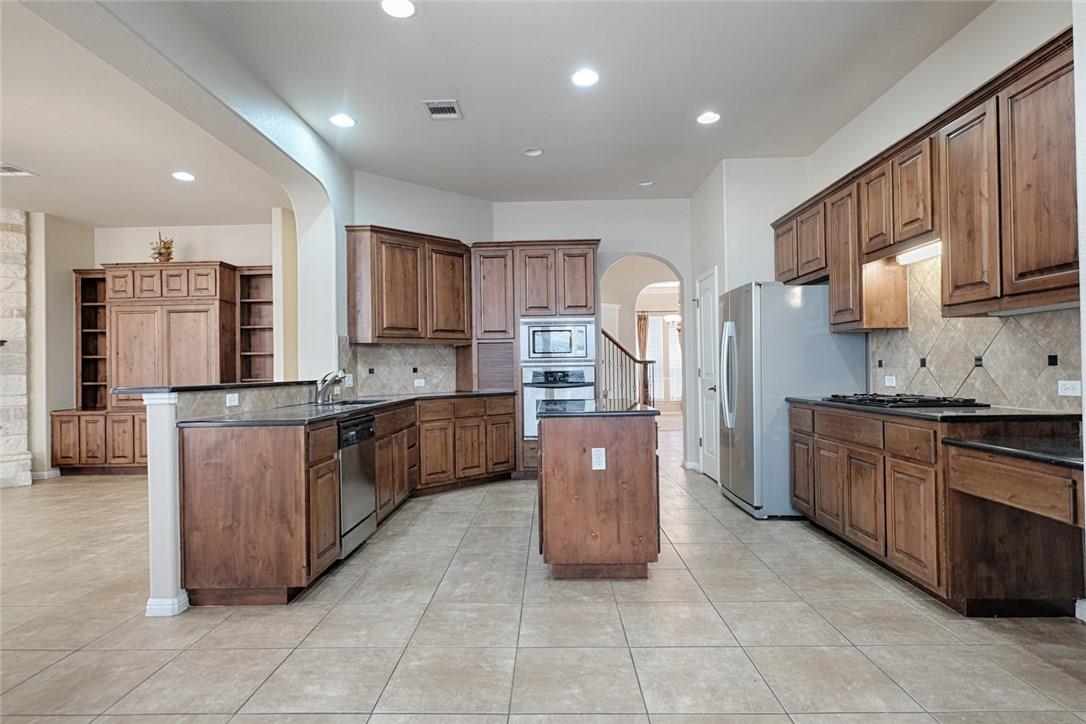 16228 Old Baldy Dr Property Photo 7