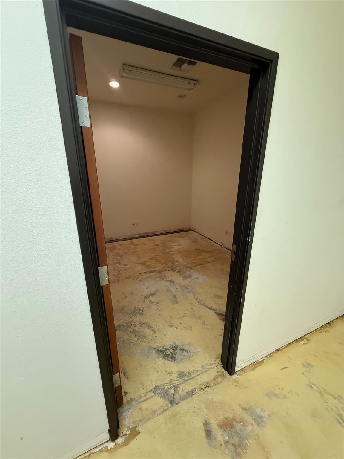 321 Limestone Ter Property Photo 10
