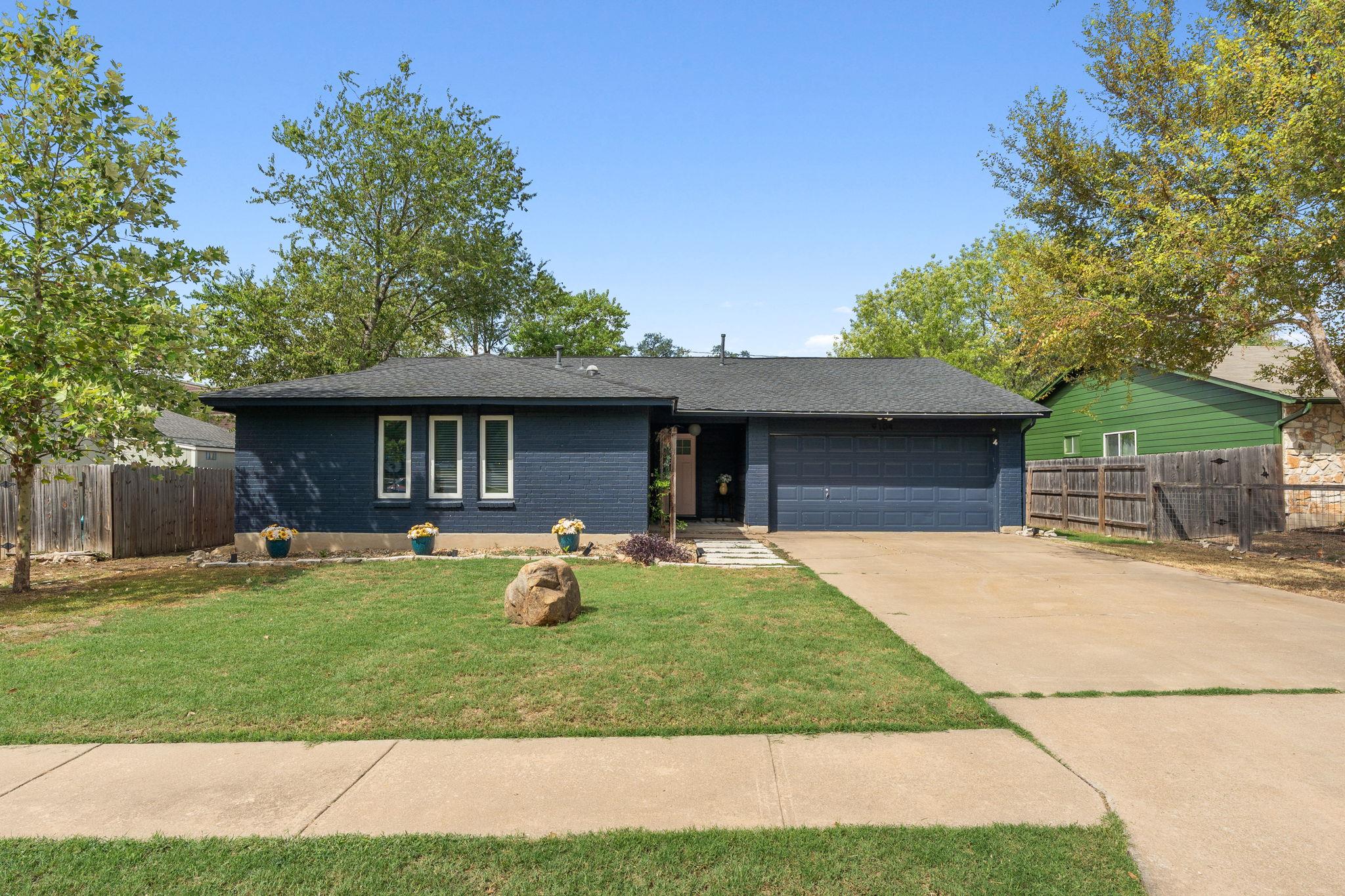 9104 Texas Oaks Dr Property Photo 1