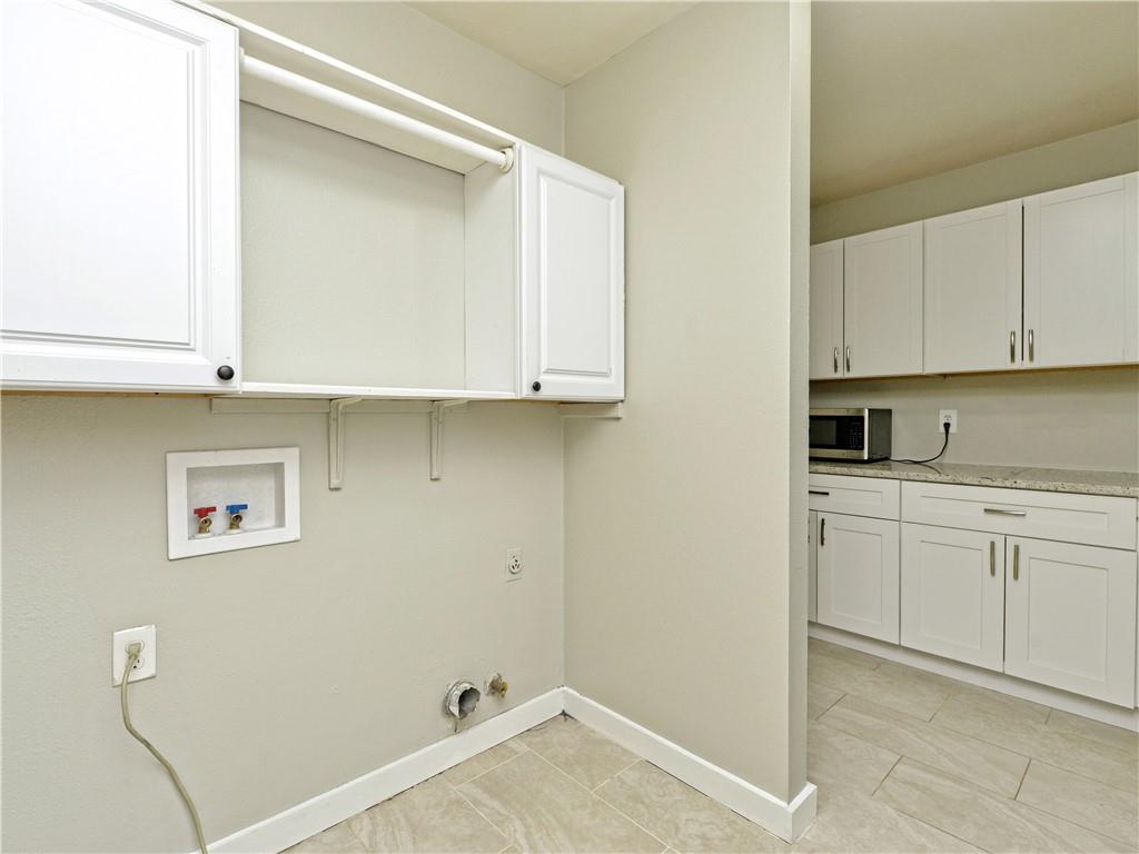 1601 Elmira Rd Property Photo 16