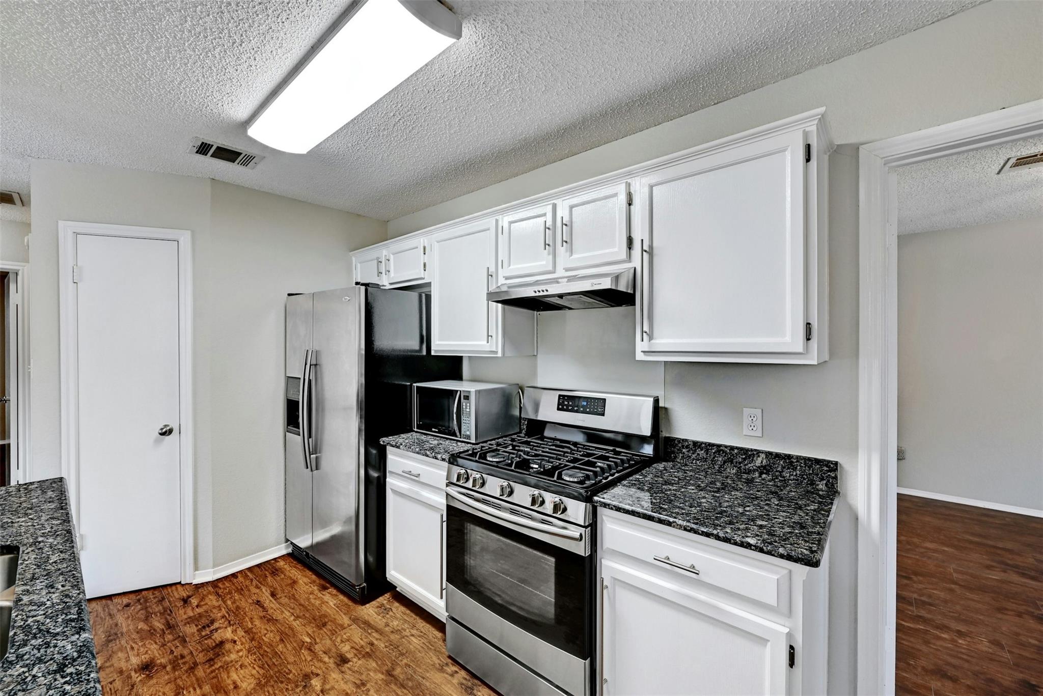 1807 Hollow Tree Blvd Property Photo 19