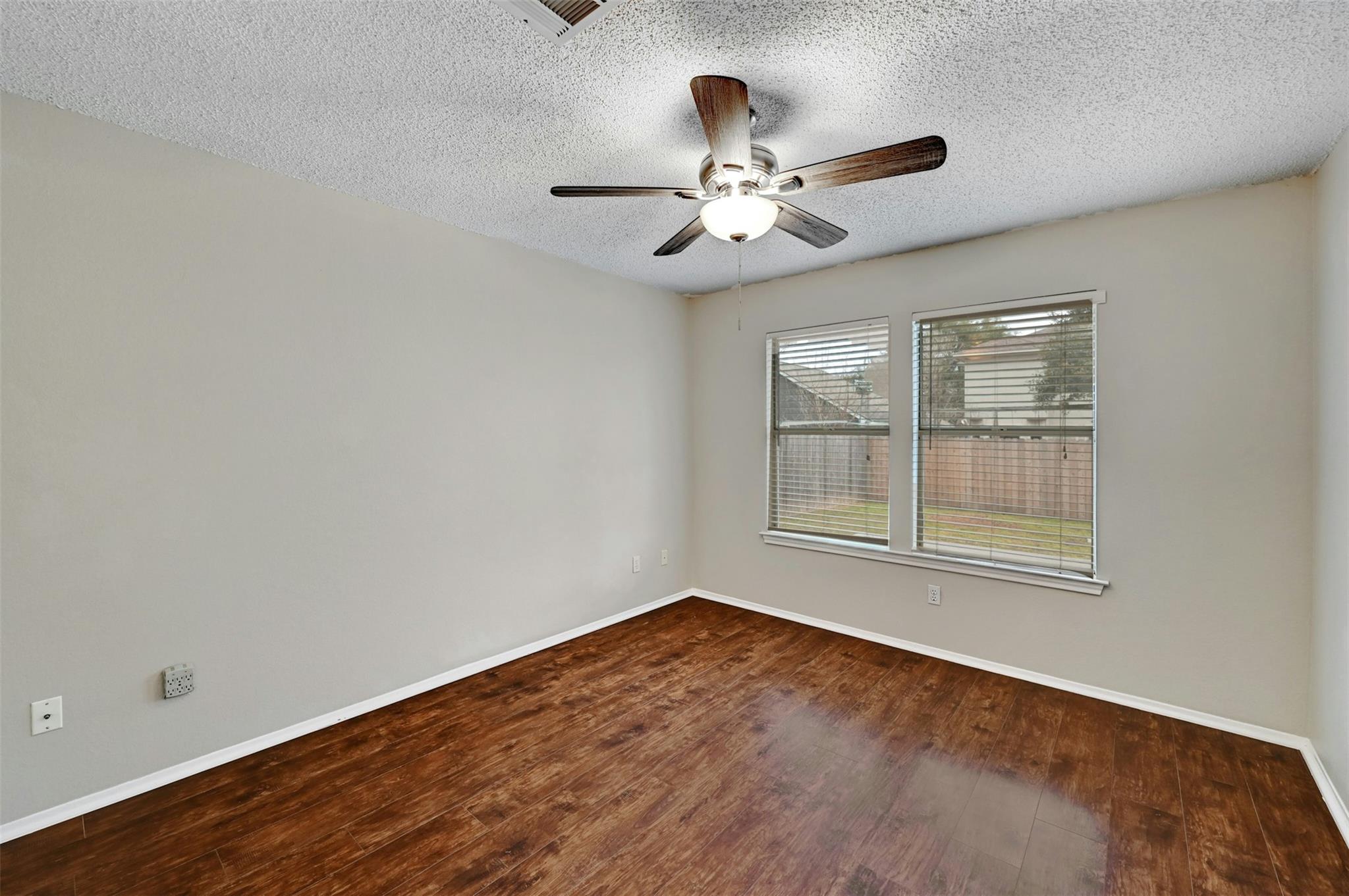 1807 Hollow Tree Blvd Property Photo 20