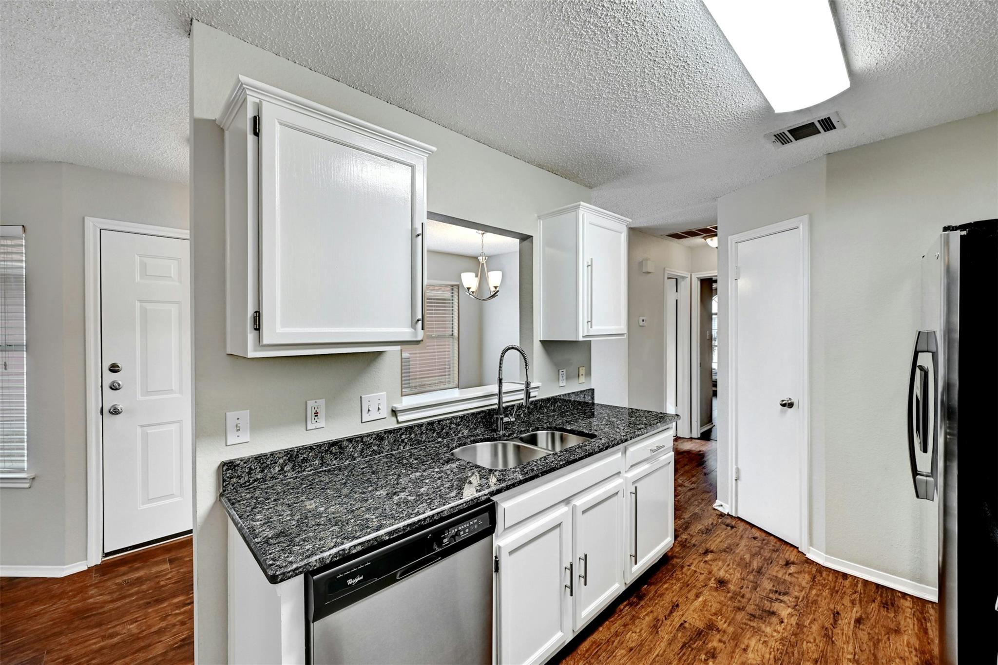 1807 Hollow Tree Blvd Property Photo 20