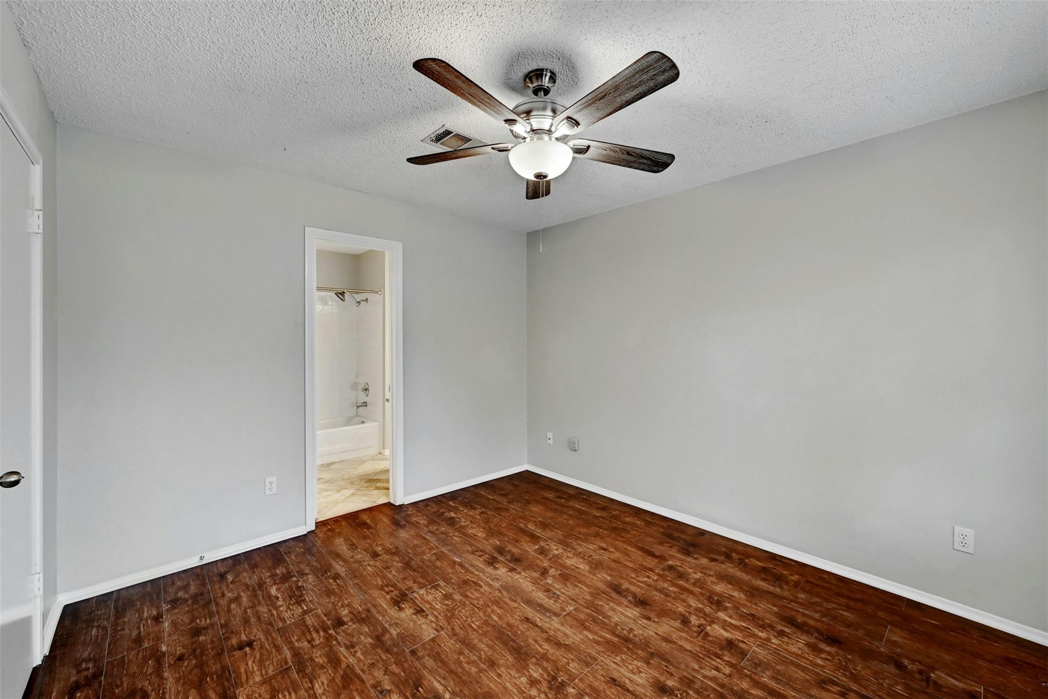 1807 Hollow Tree Blvd Property Photo 22