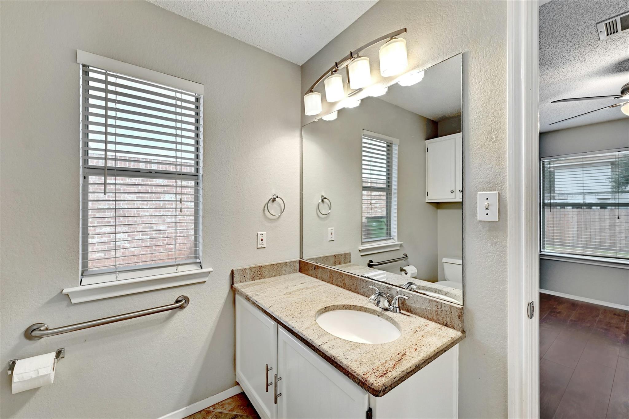 1807 Hollow Tree Blvd Property Photo 23