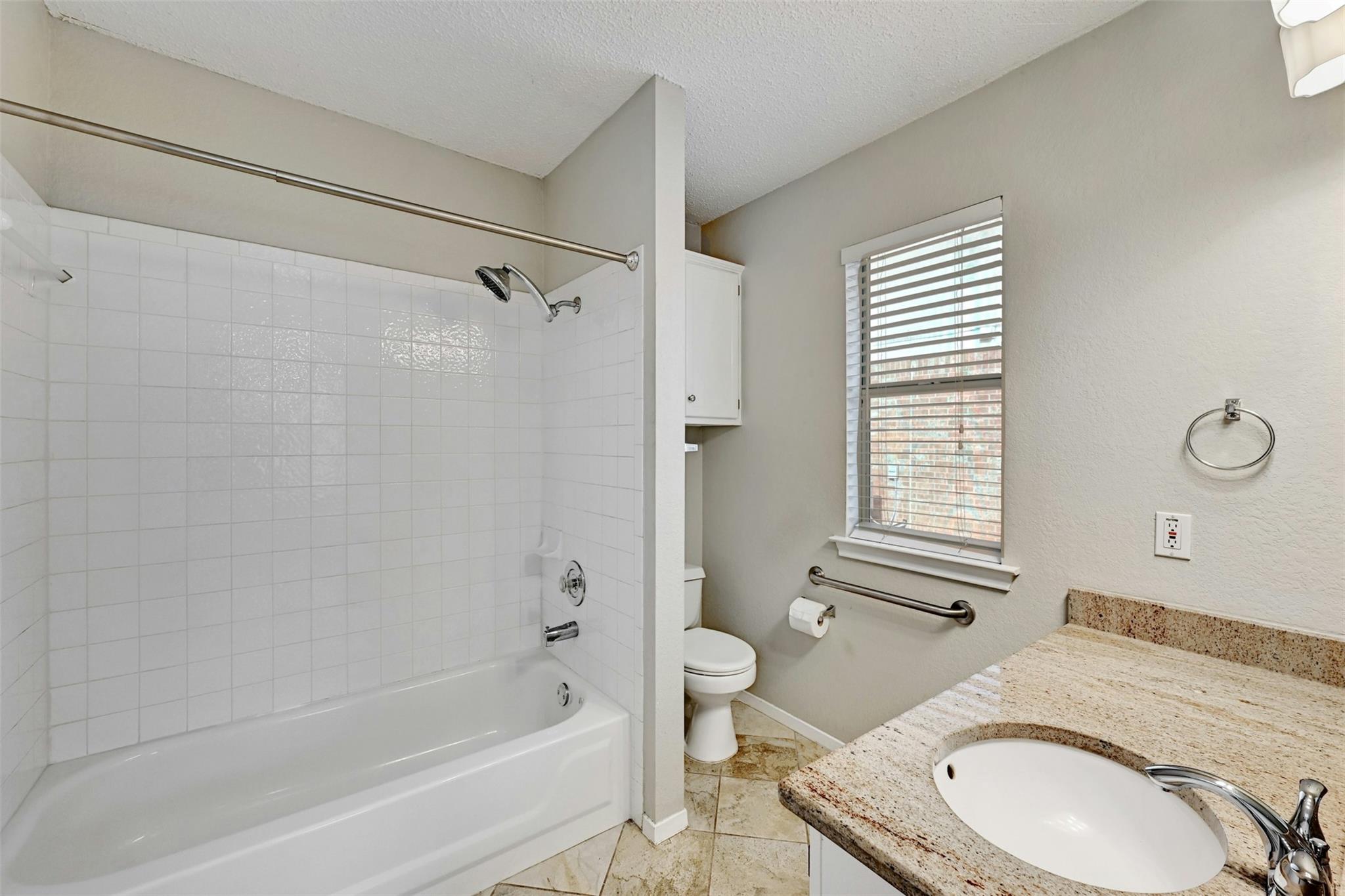 1807 Hollow Tree Blvd Property Photo 24