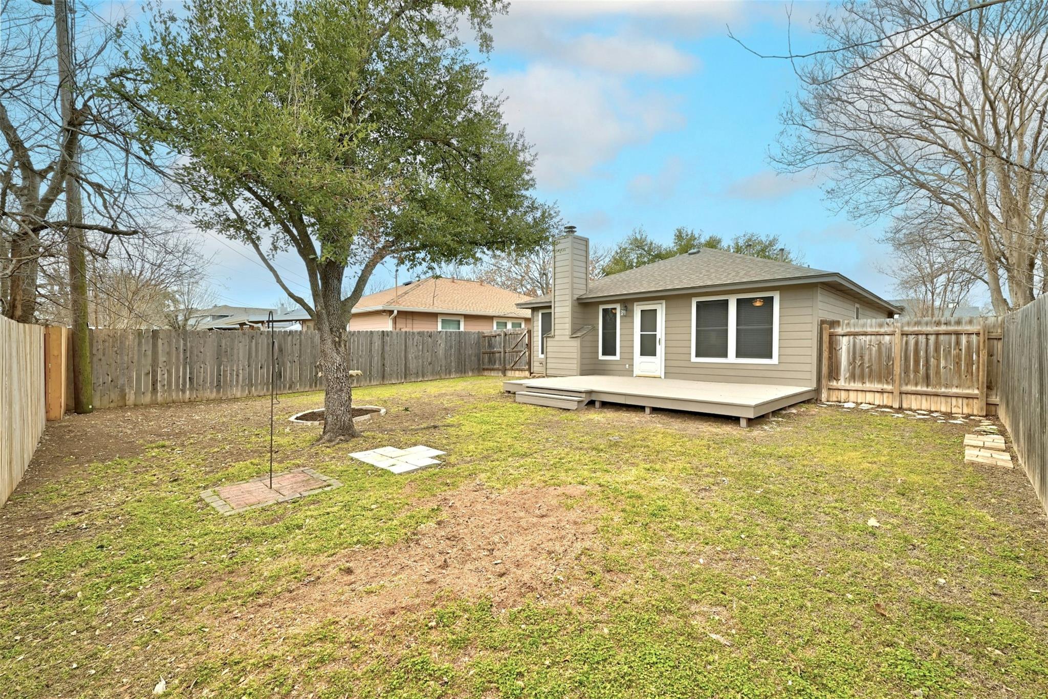 1807 Hollow Tree Blvd Property Photo 32