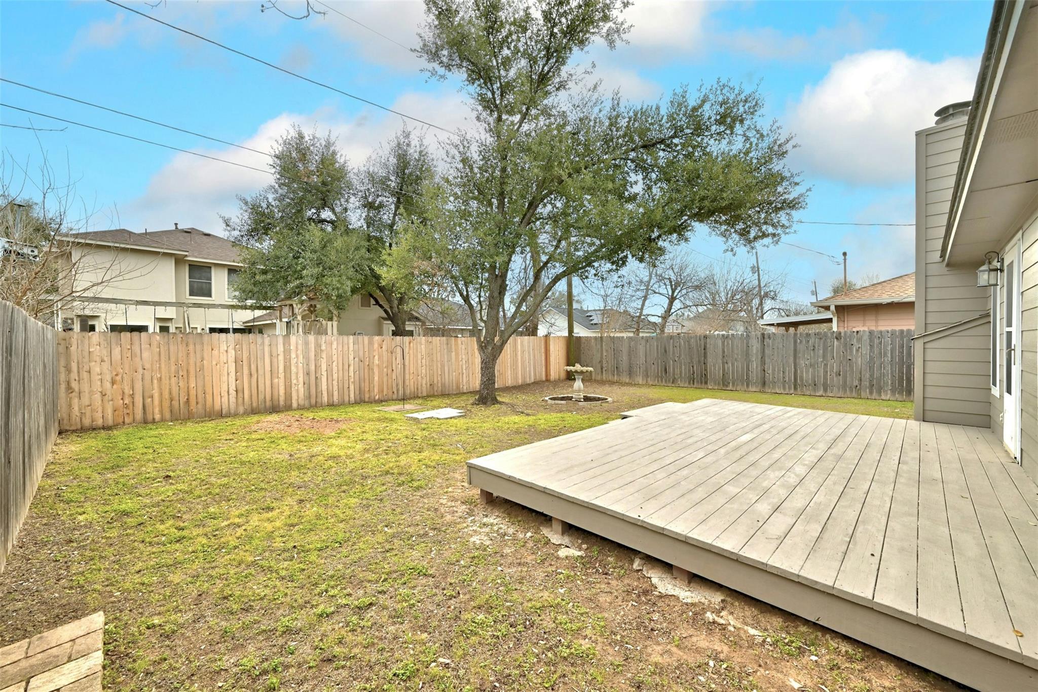 1807 Hollow Tree Blvd Property Photo 33