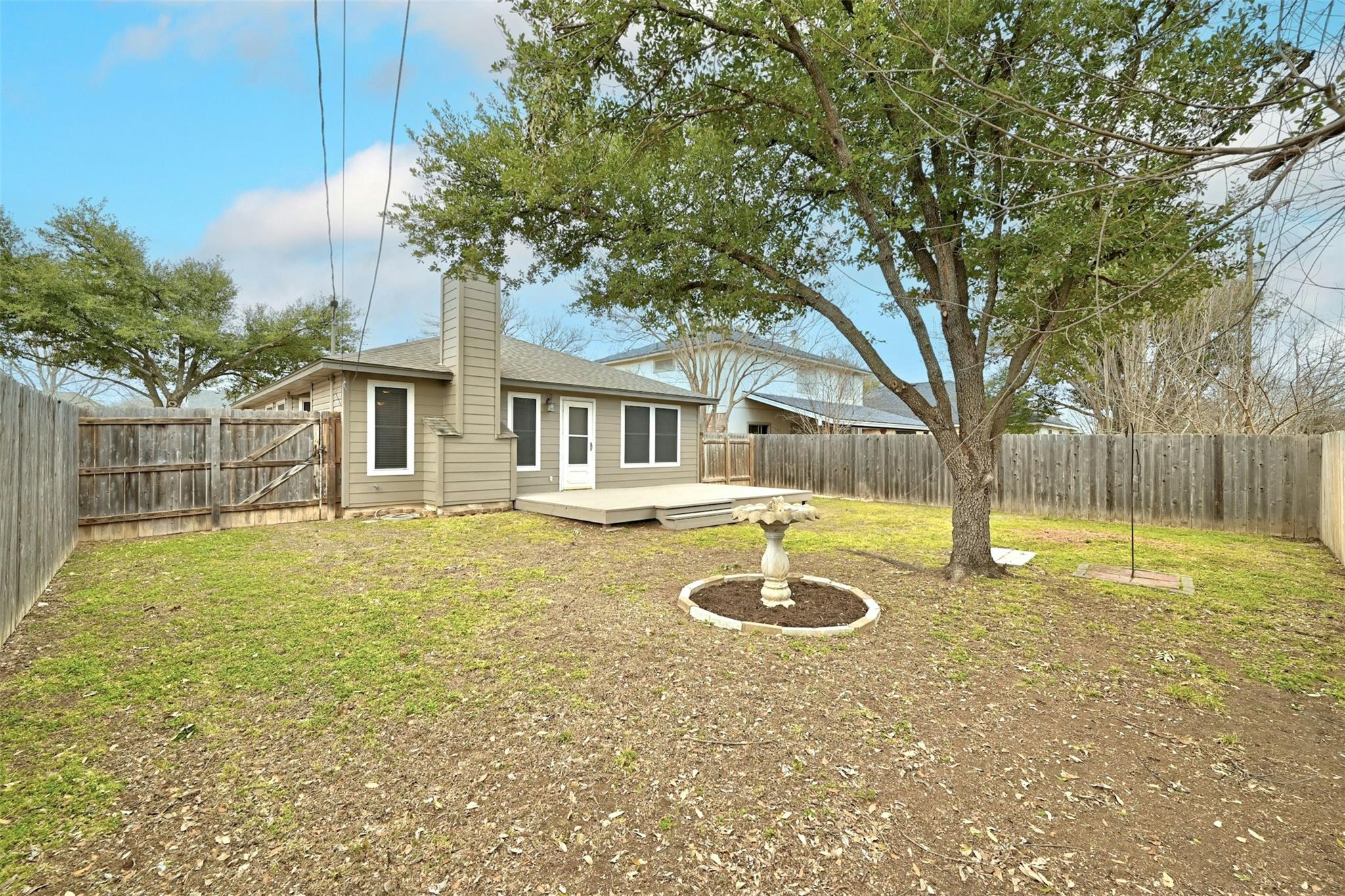 1807 Hollow Tree Blvd Property Photo 34