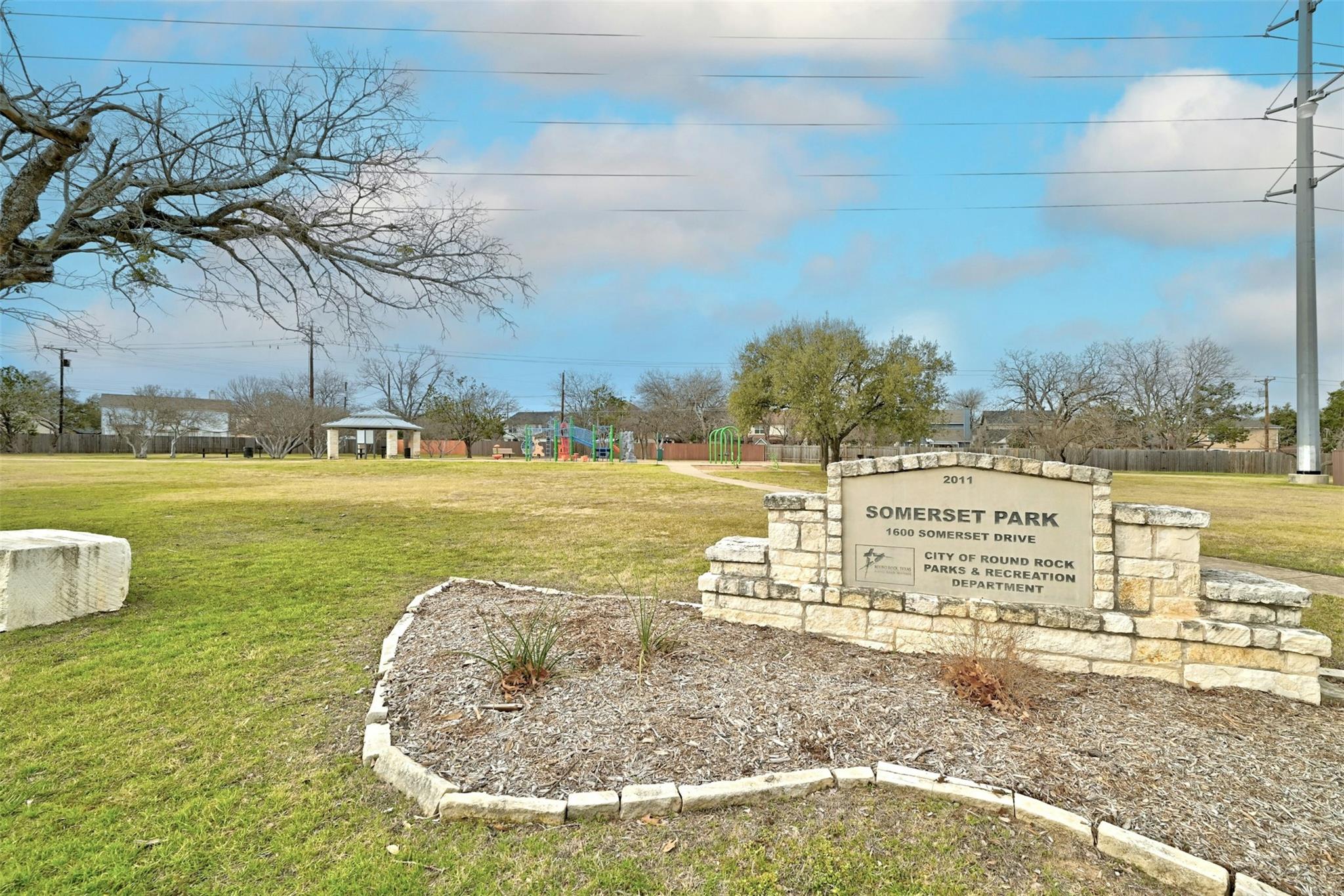 1807 Hollow Tree Blvd Property Photo 37