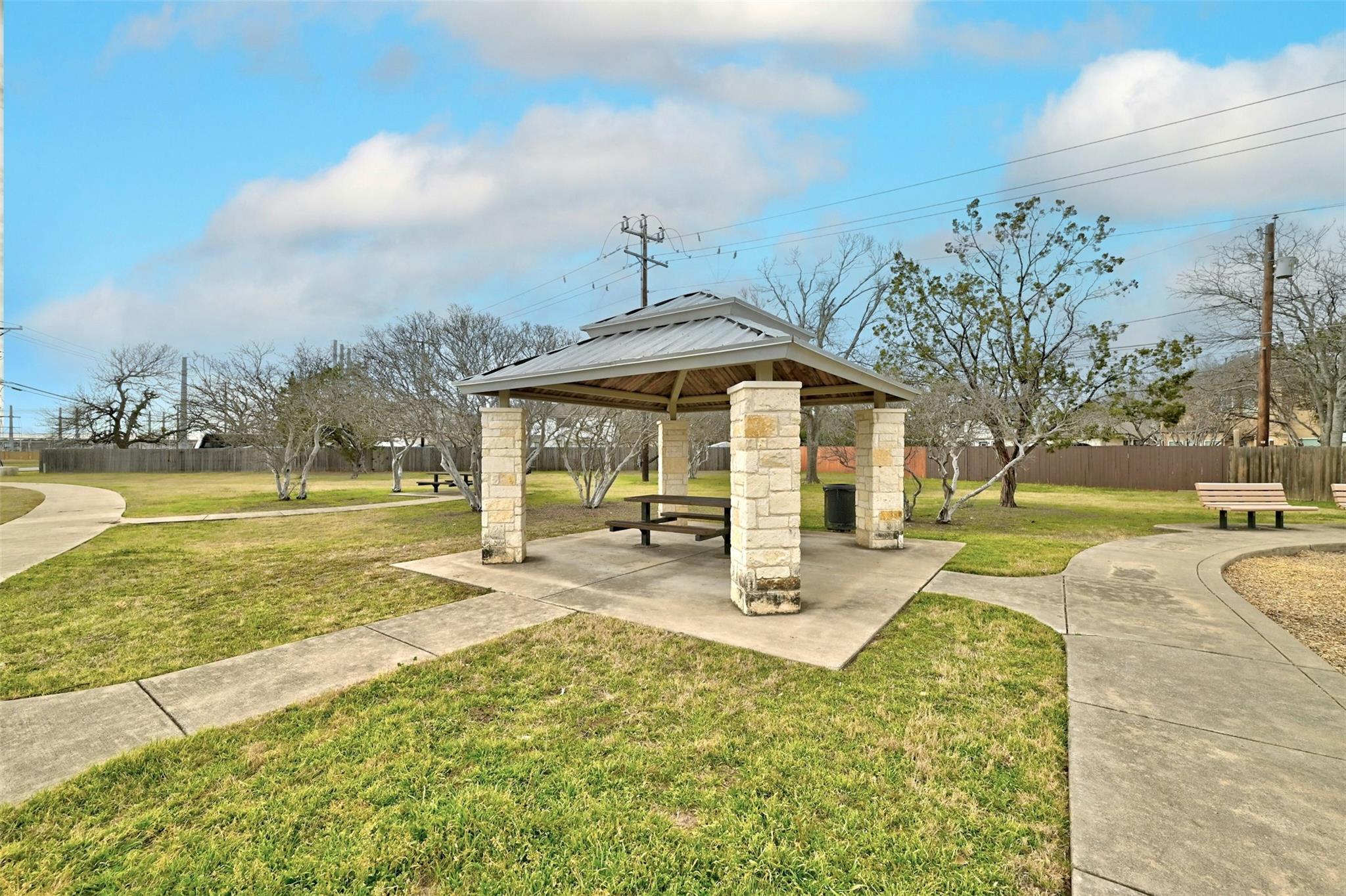 1807 Hollow Tree Blvd Property Photo 39