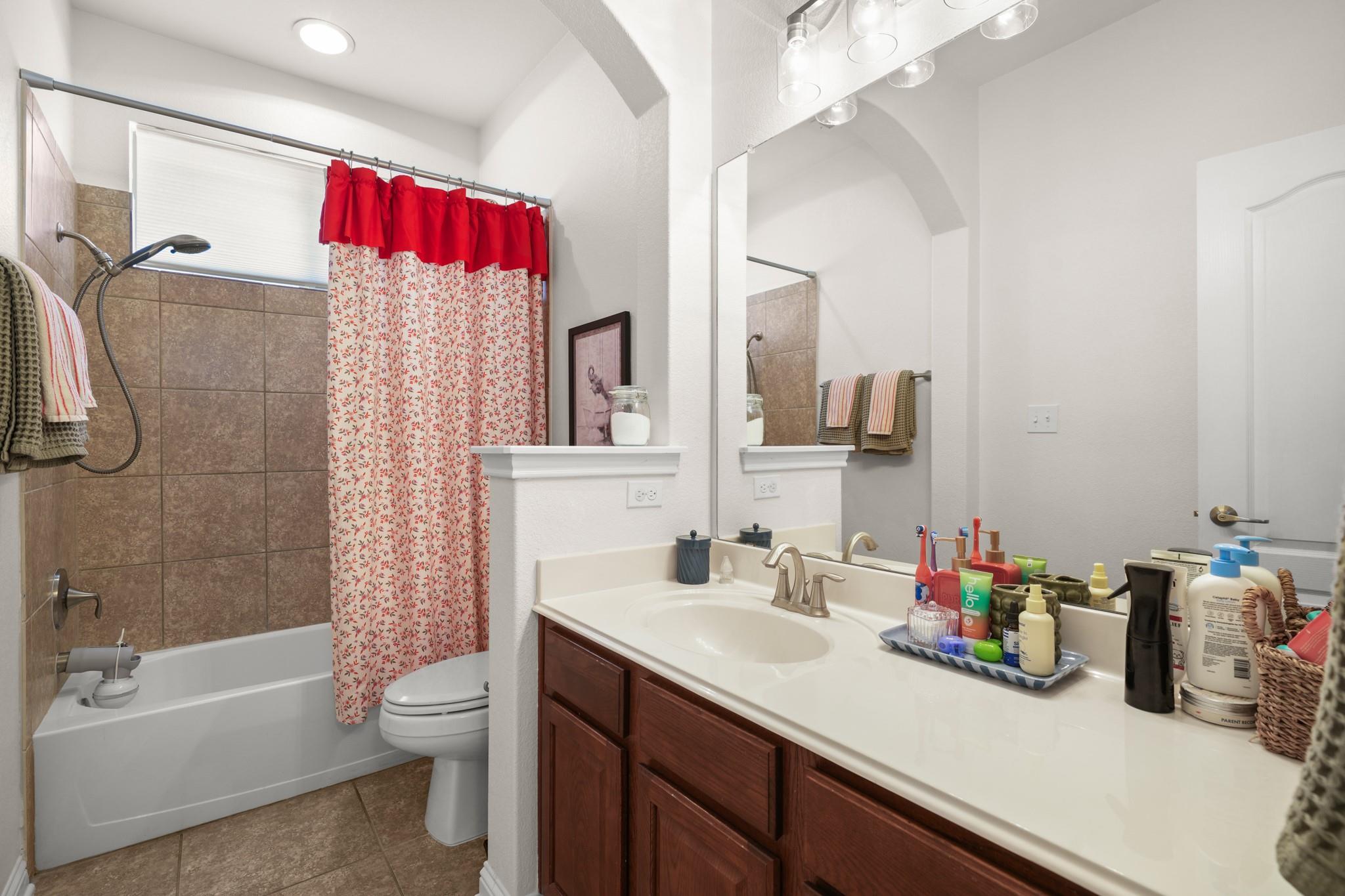 4613 Pyrenees Pass Property Photo 19