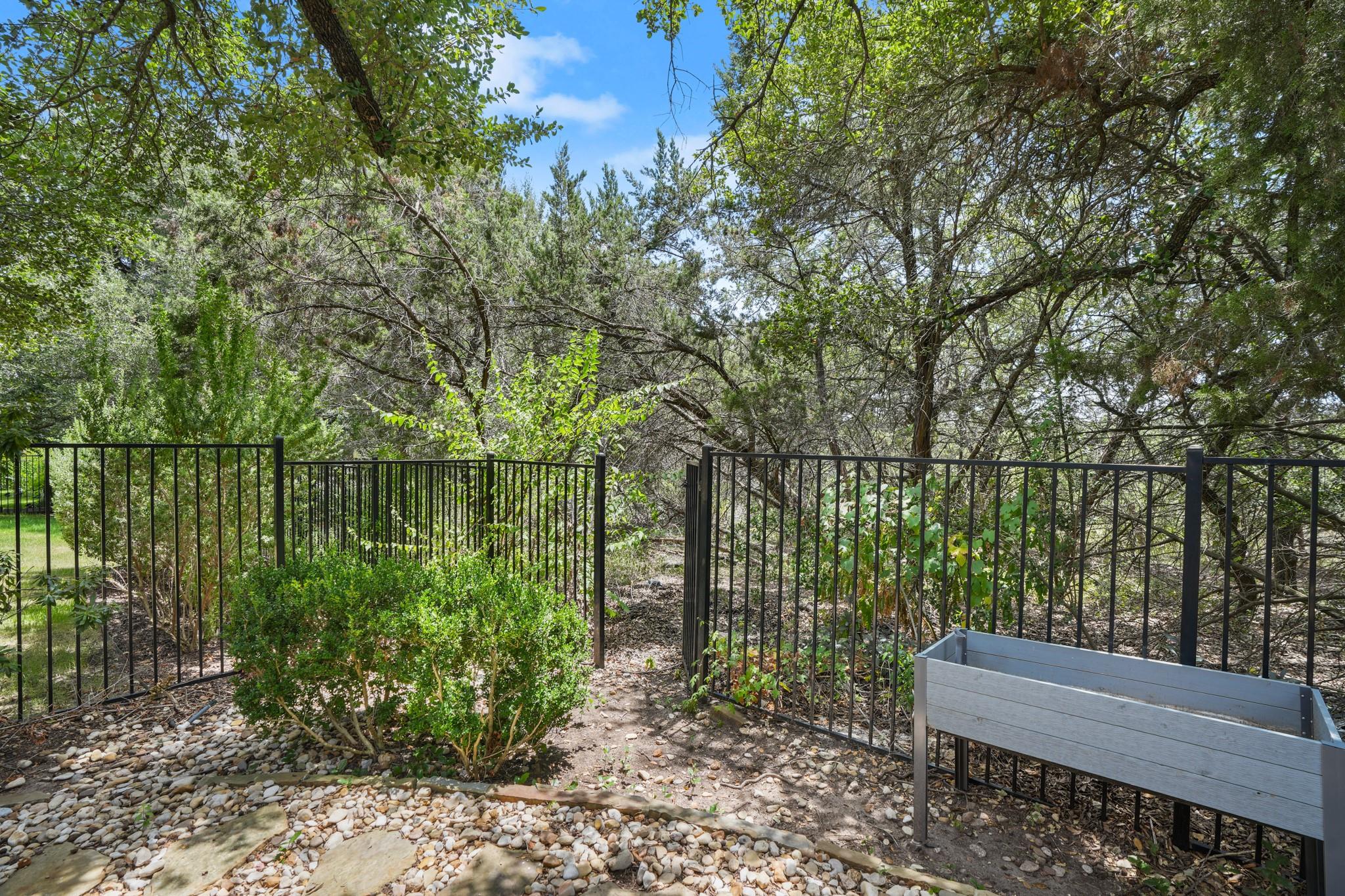 4613 Pyrenees Pass Property Photo 26