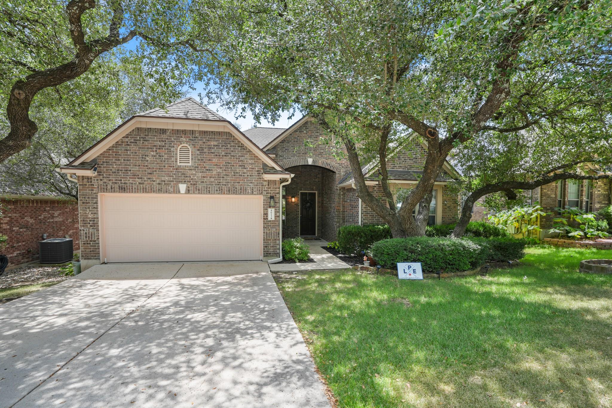 4613 Pyrenees Pass Property Photo 30