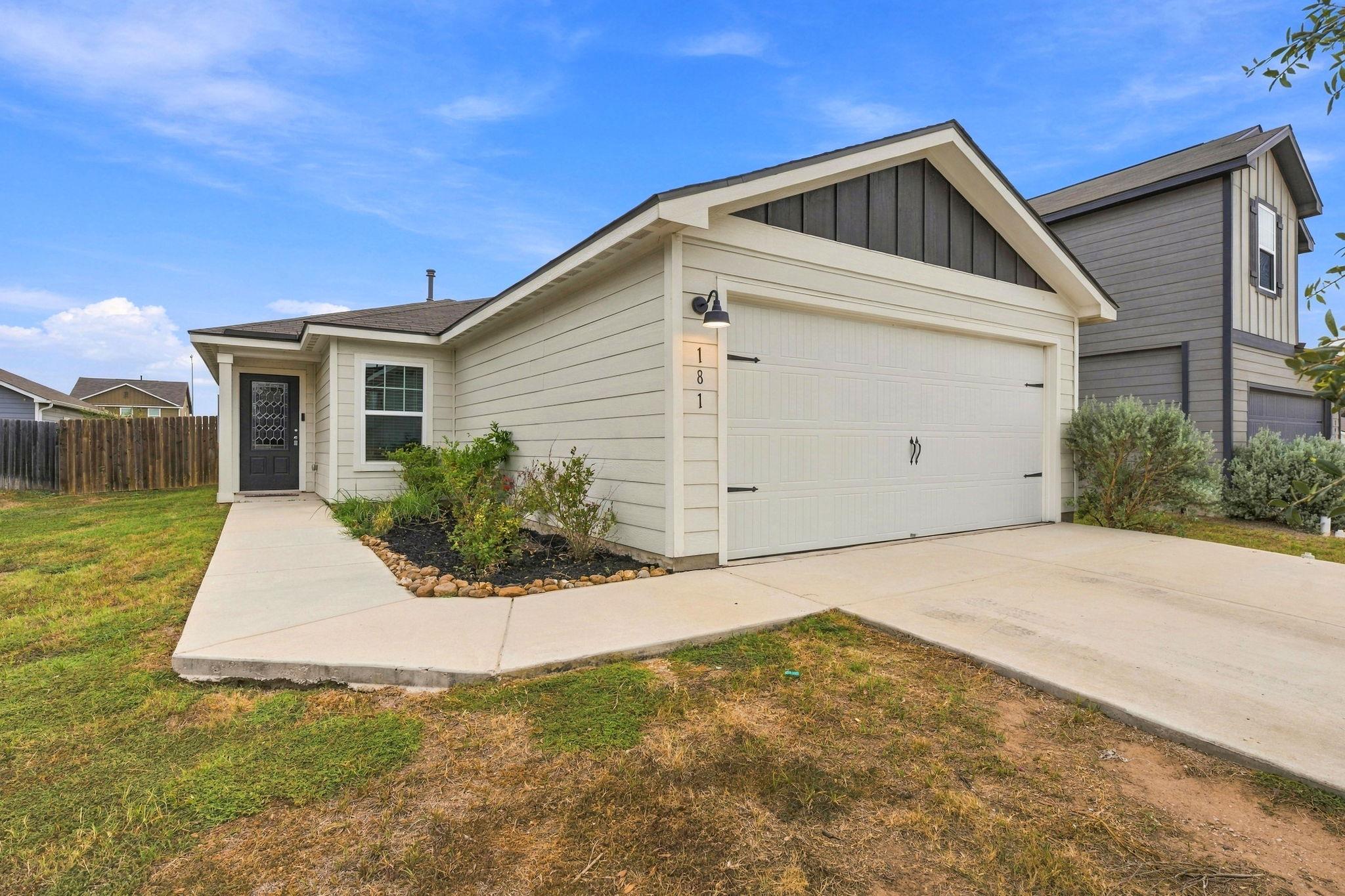181 Citrine Crst Property Photo 2