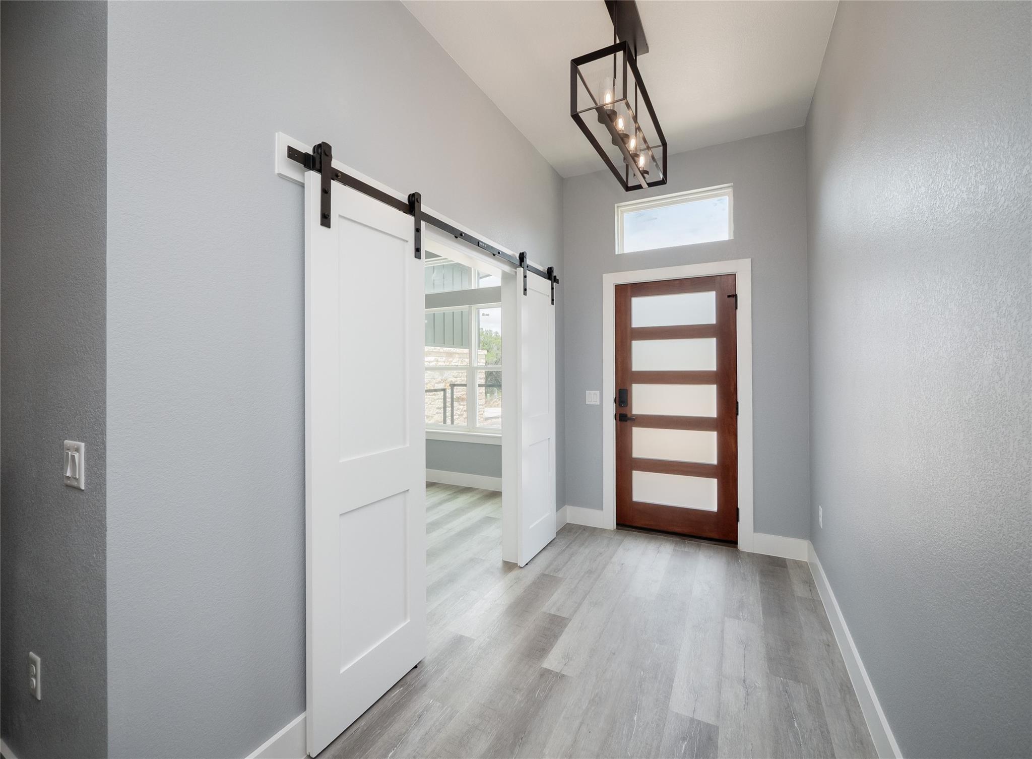 3013 Clark Ave Property Photo 5