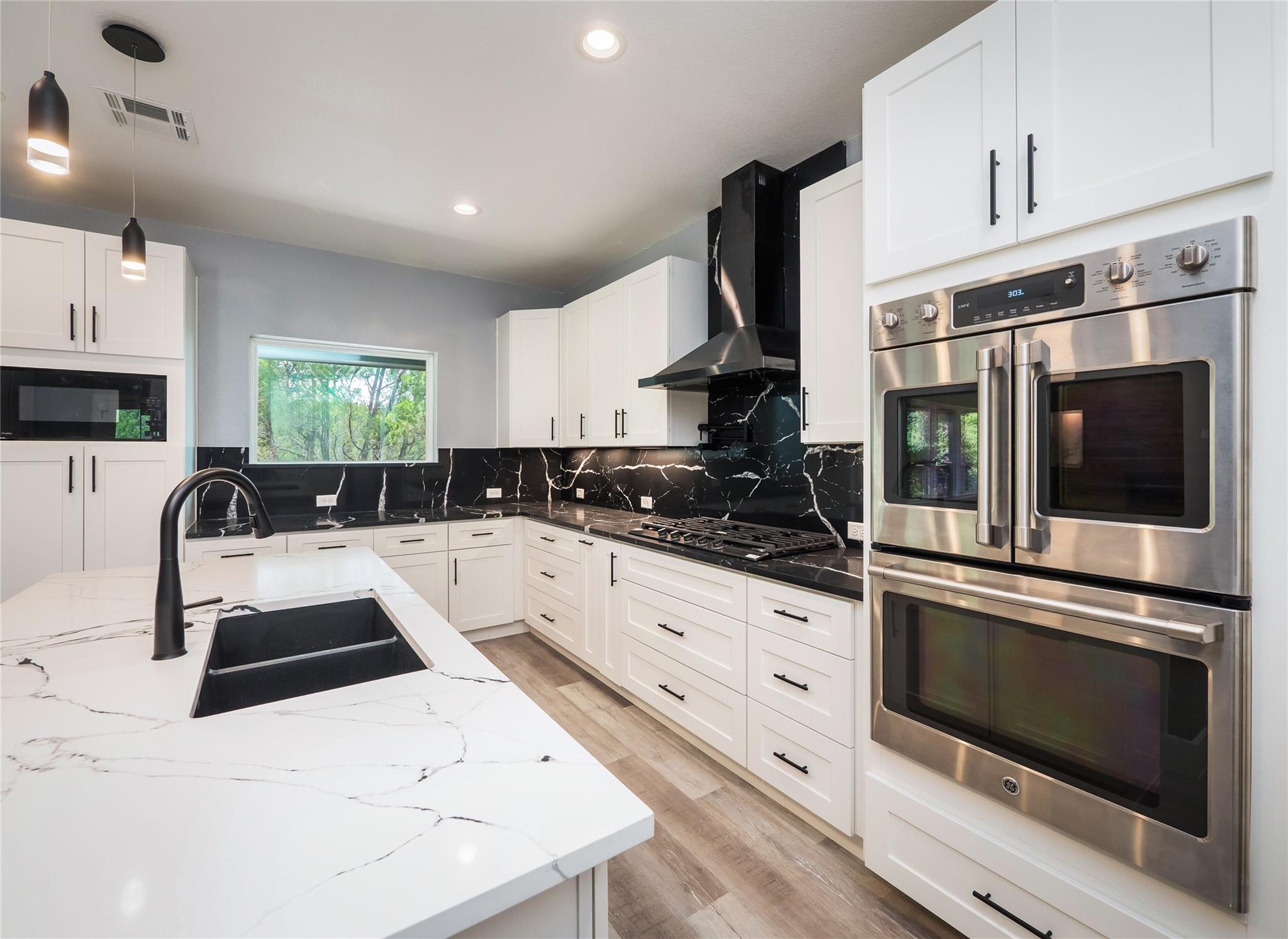 3013 Clark Ave Property Photo 13