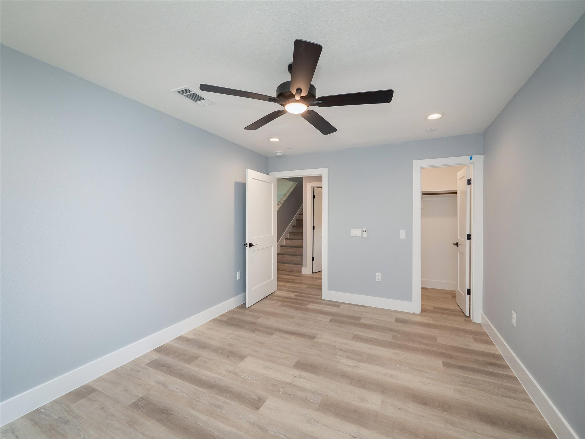 3013 Clark Ave Property Photo 33