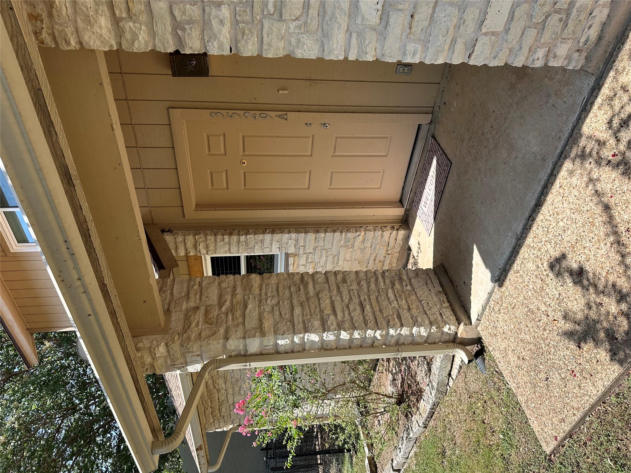 3529 North Hills Dr #a Property Photo 1