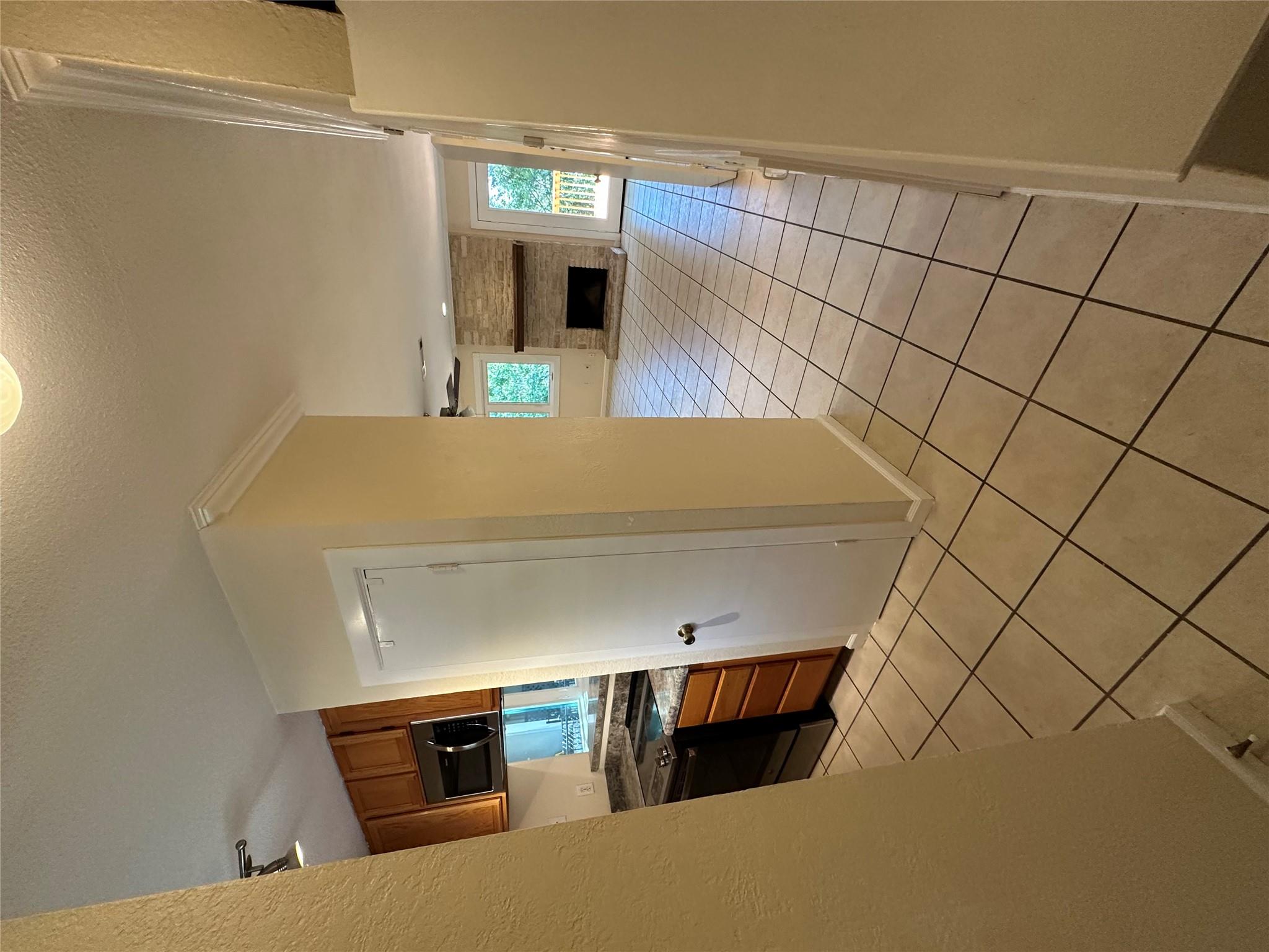 3529 North Hills Dr #a Property Photo 5