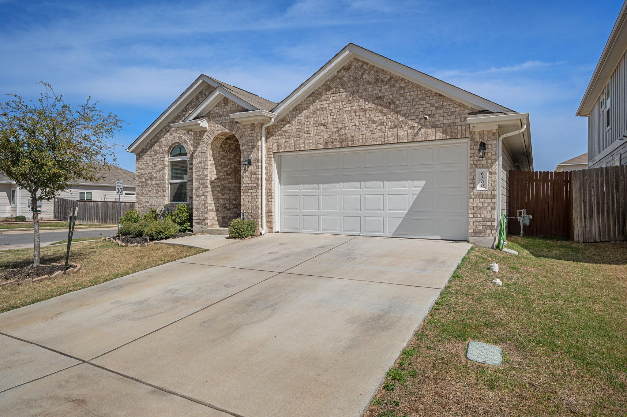 6300 Mary Lewis Dr Property Photo