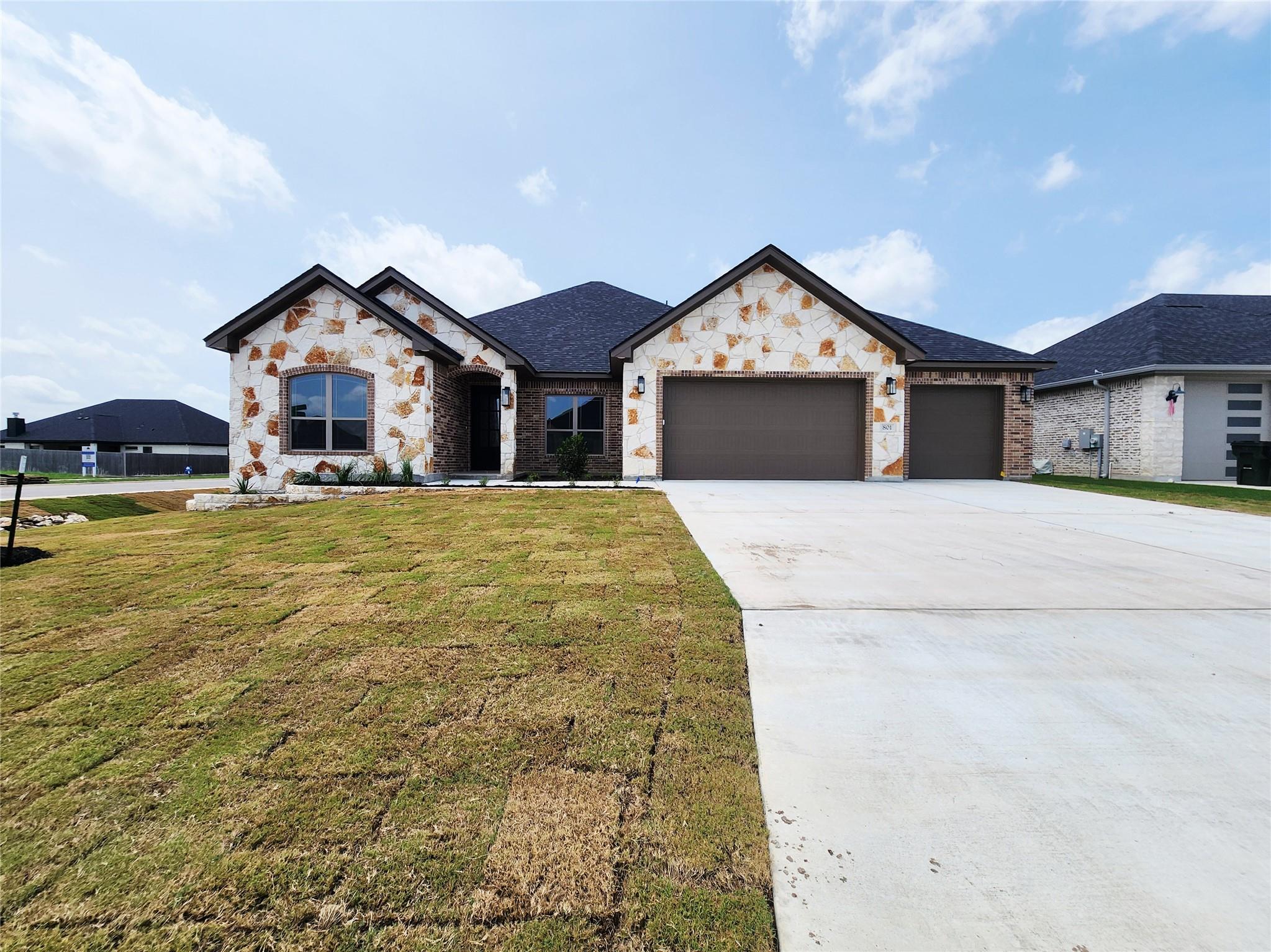 801 Golden Eagle Cv Property Photo 1