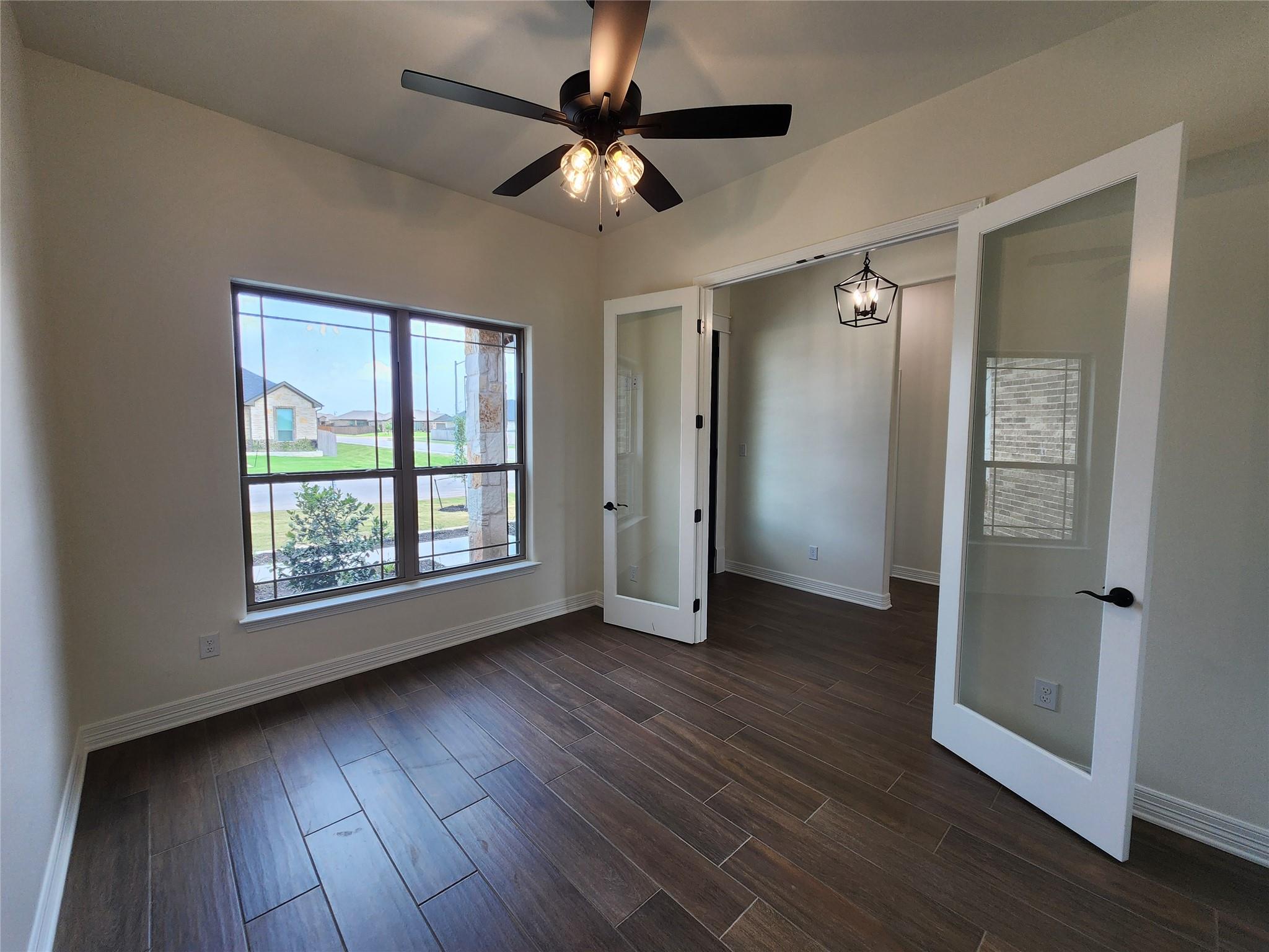 801 Golden Eagle Cv Property Photo 3