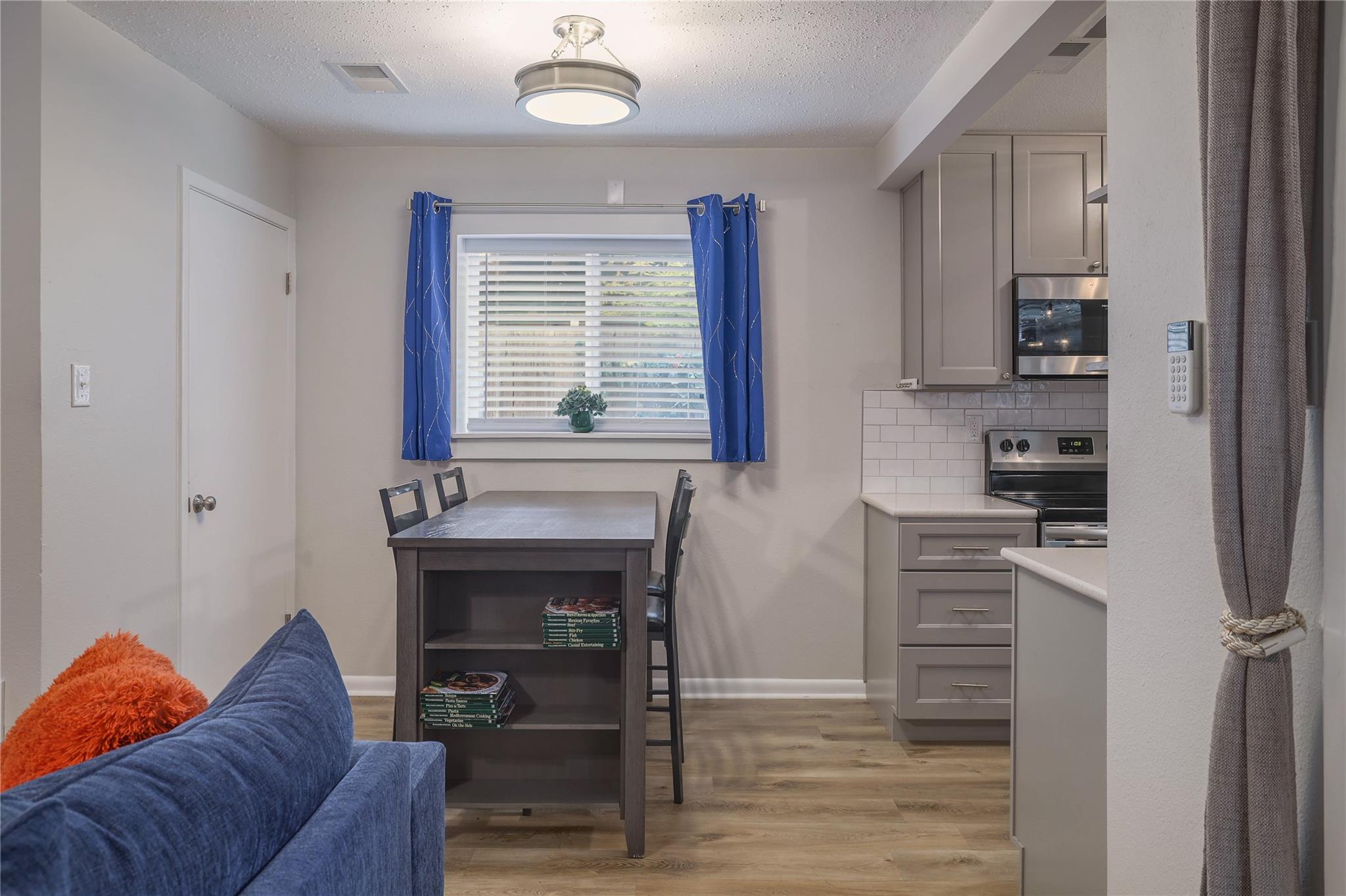 7406 Shadow Hill Dr #108 Property Photo 10