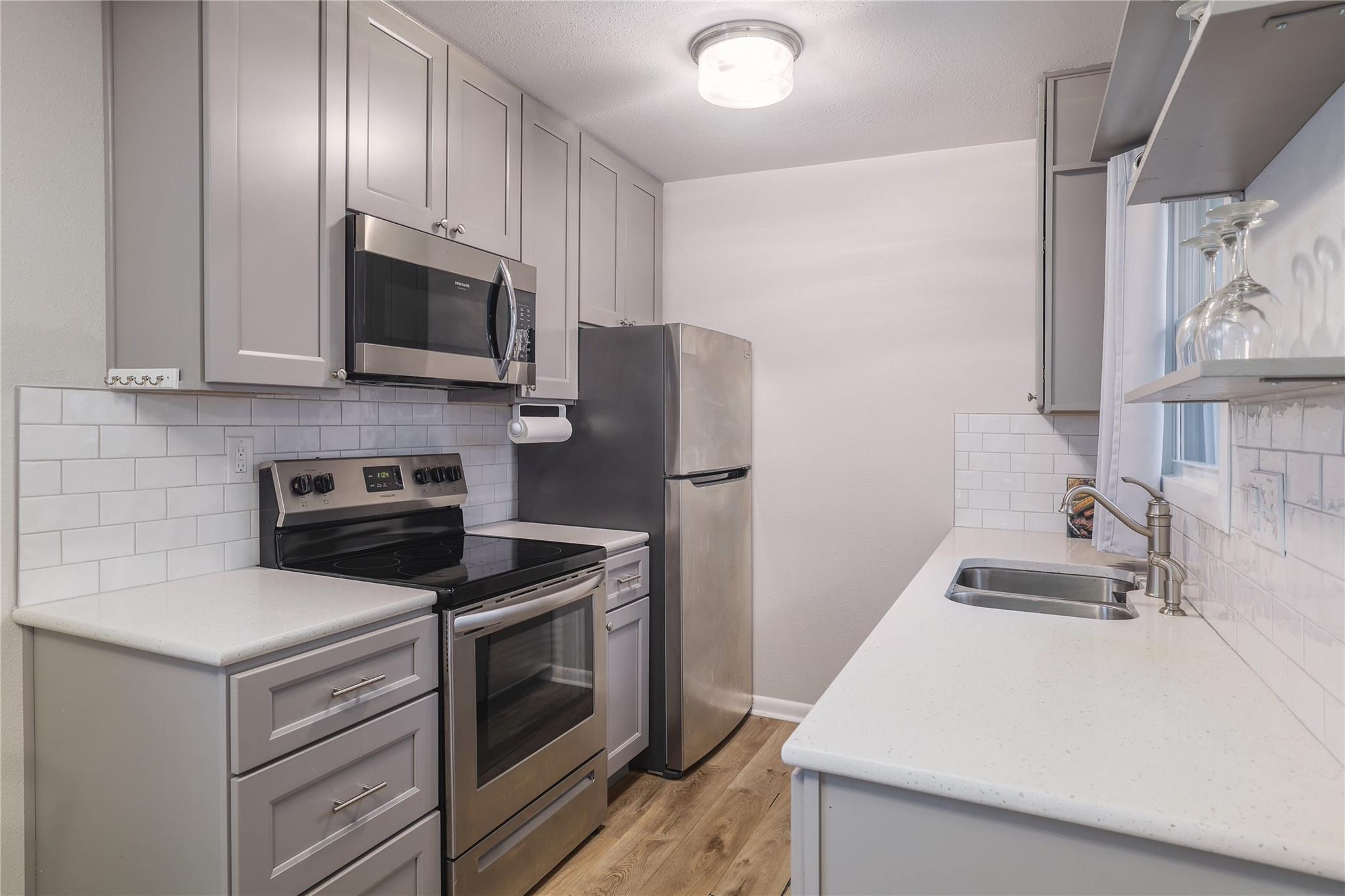 7406 Shadow Hill Dr #108 Property Photo 11