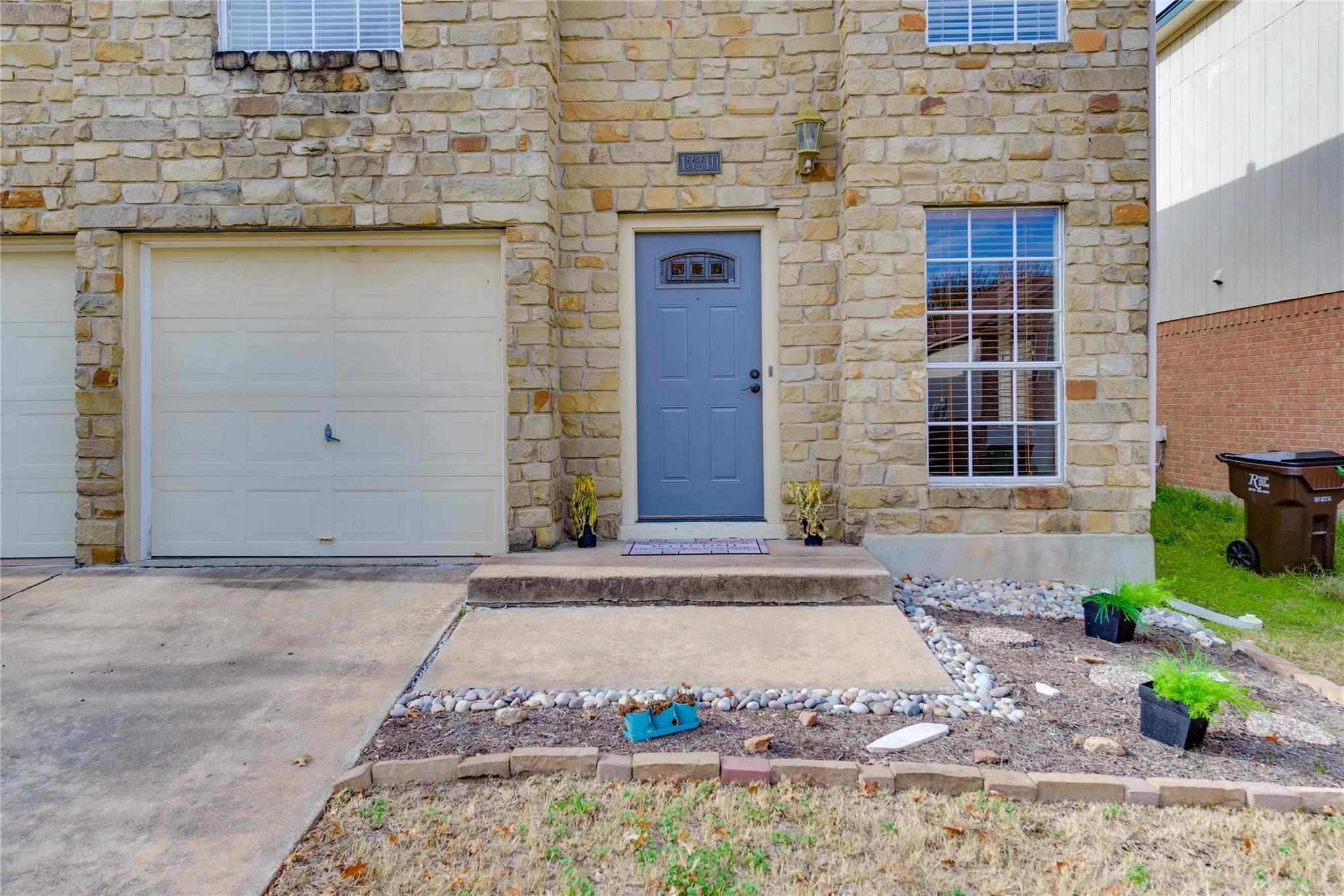 13210 Marrero Dr Property Photo 4
