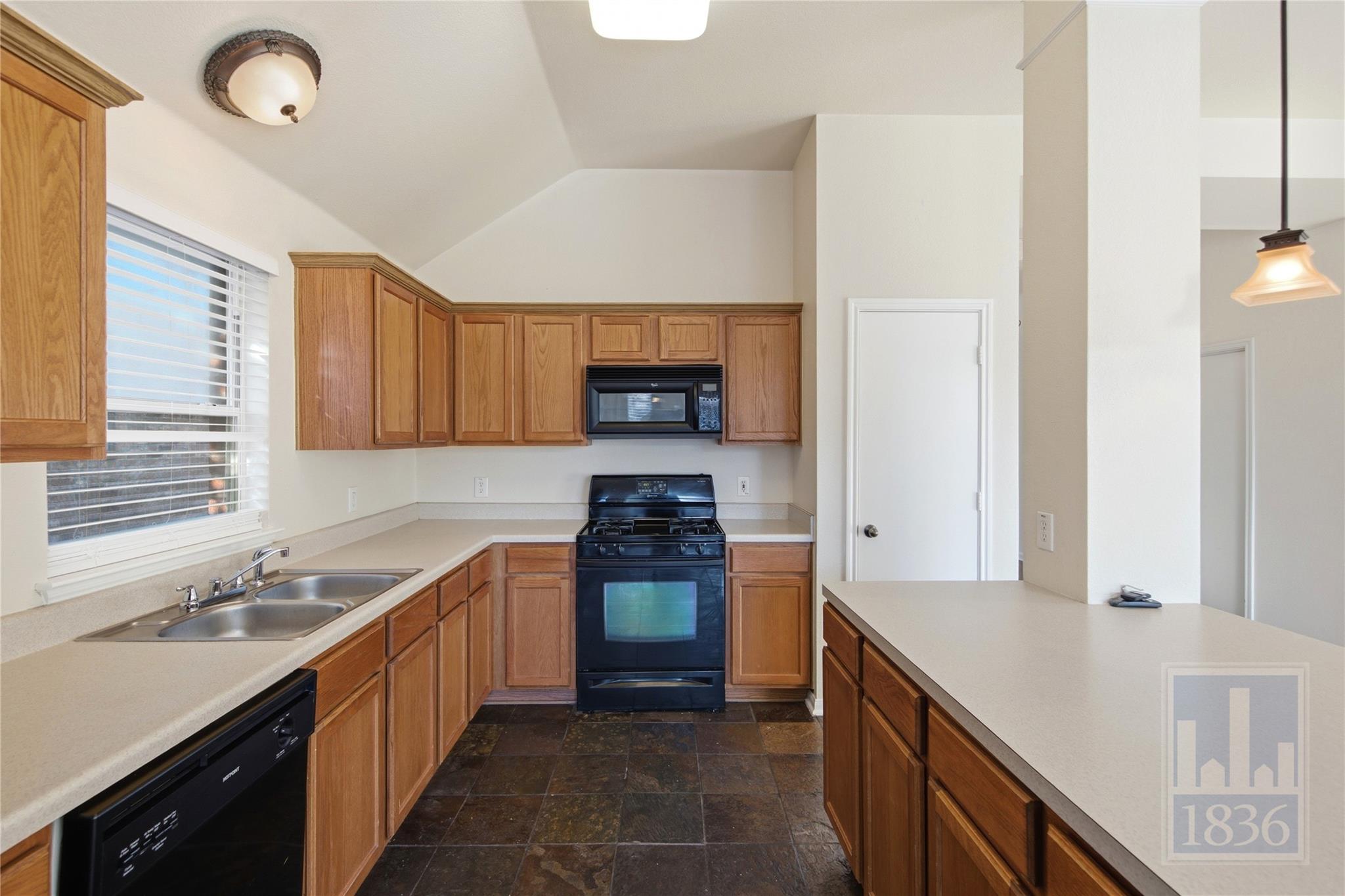 1211 Stone Rim Loop Property Photo 3