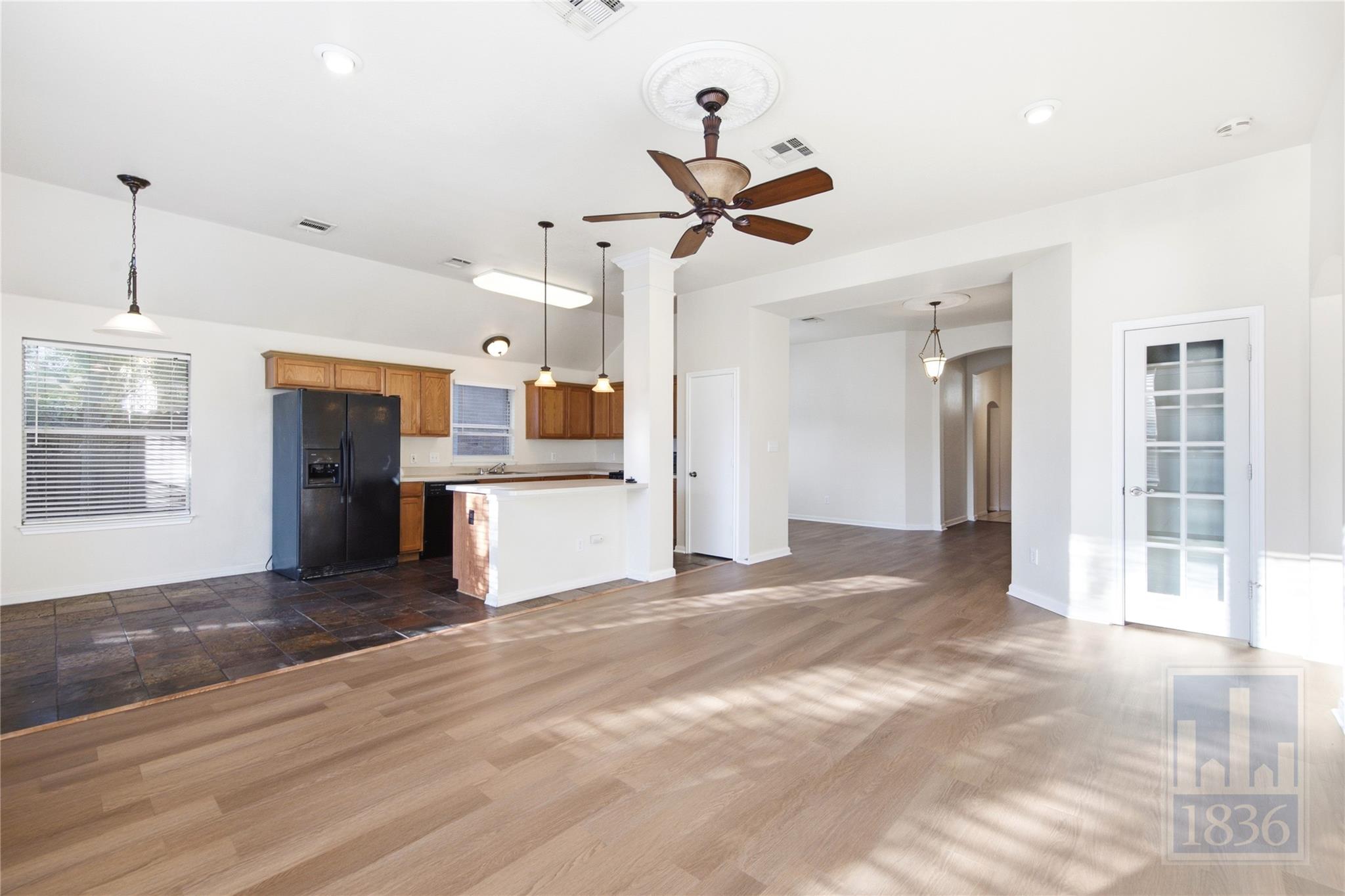 1211 Stone Rim Loop Property Photo 8
