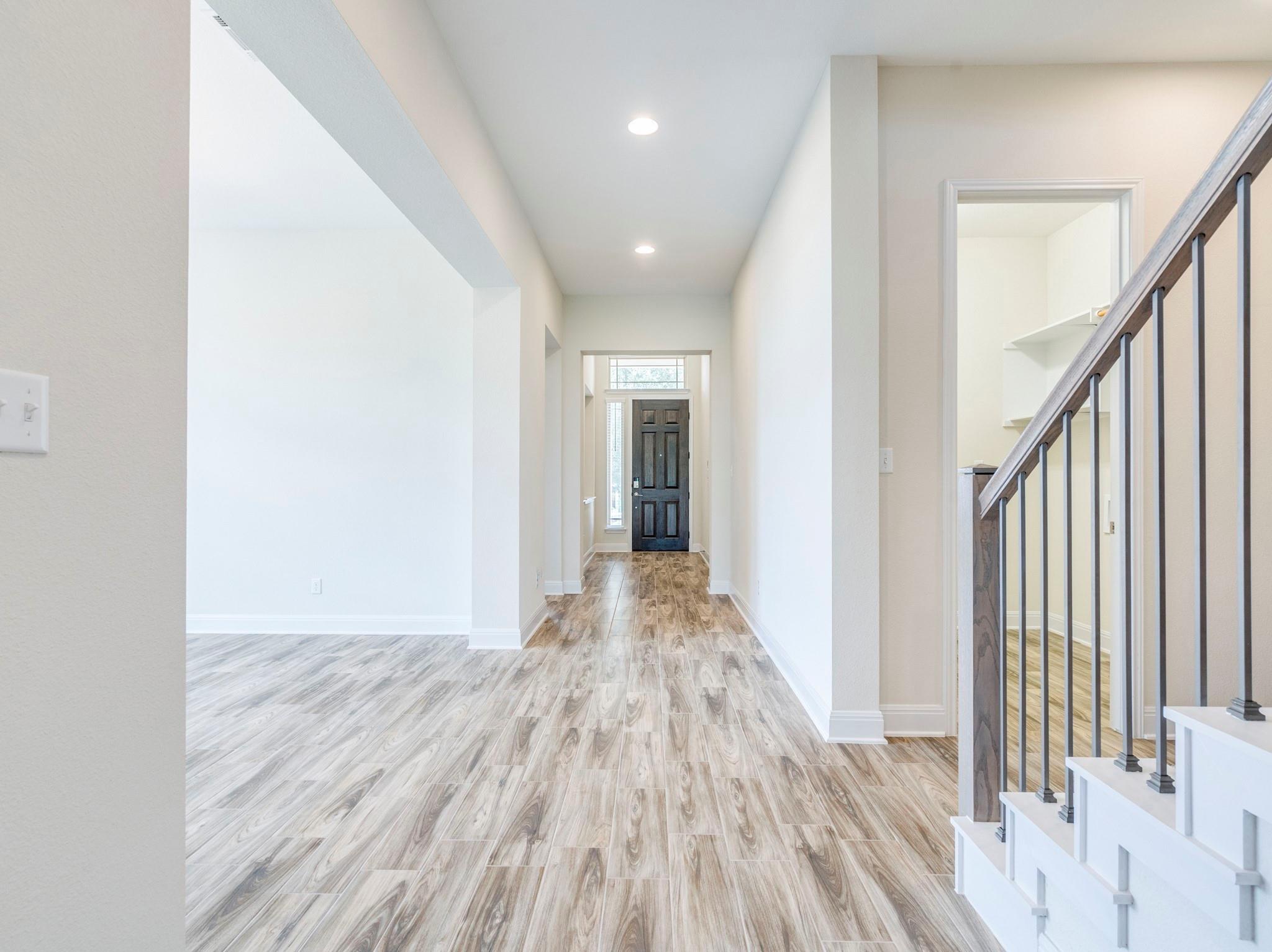 1421 Nature View Loop Property Photo 4