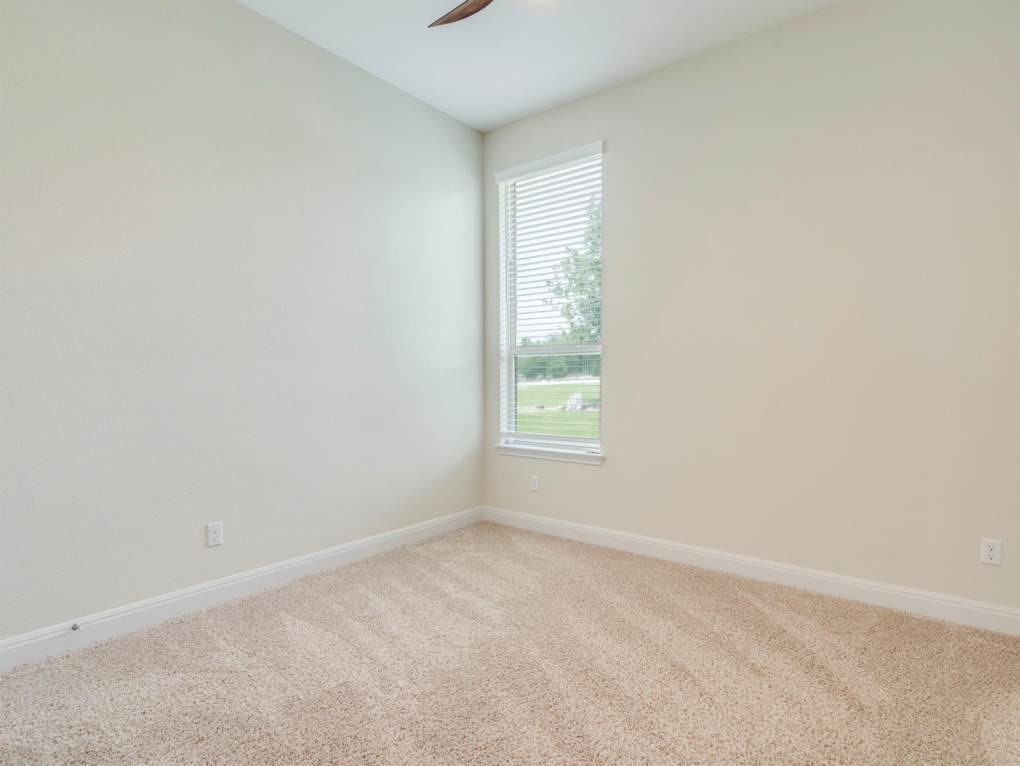 1421 Nature View Loop Property Photo 22