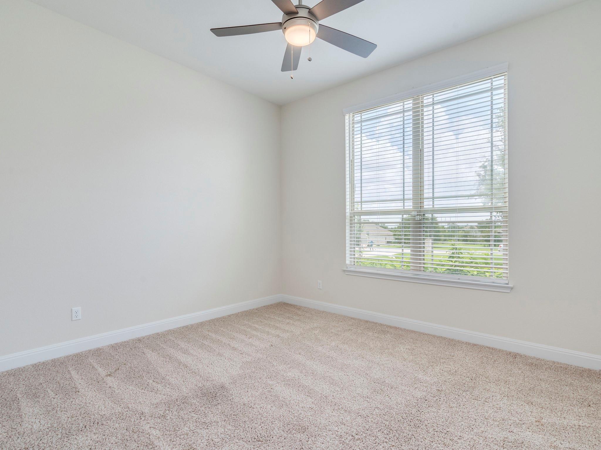 1421 Nature View Loop Property Photo 27