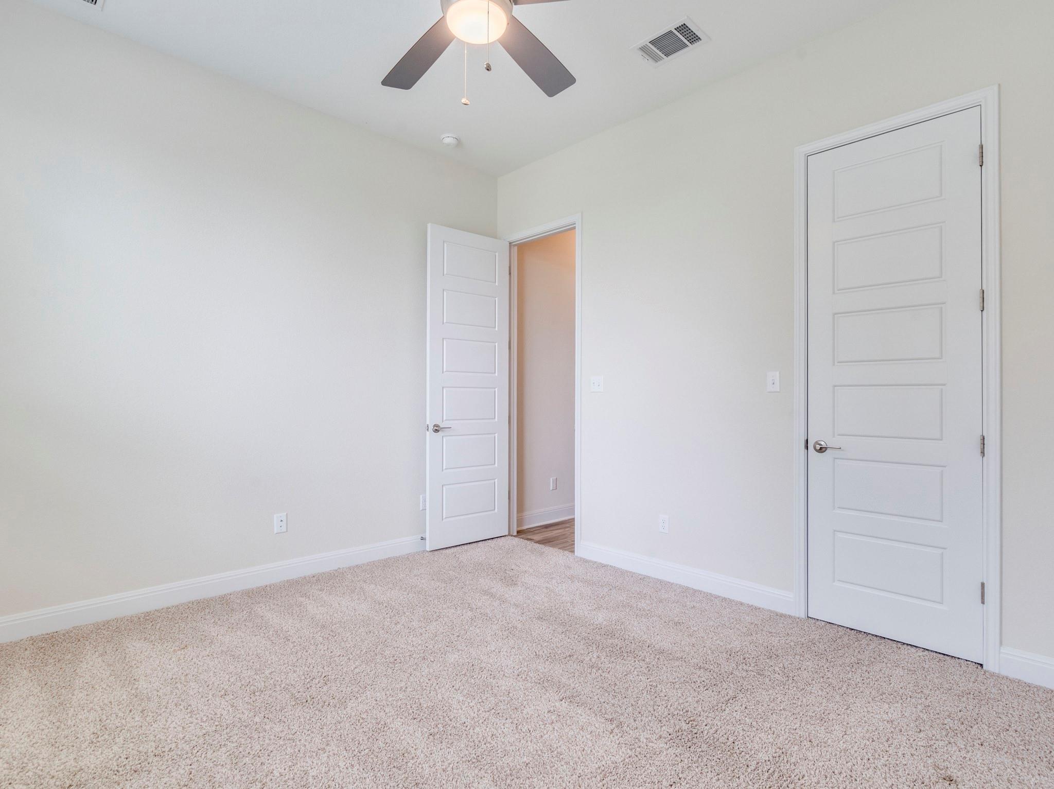 1421 Nature View Loop Property Photo 28