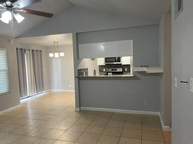 16024 Windermere Dr Property Photo 2