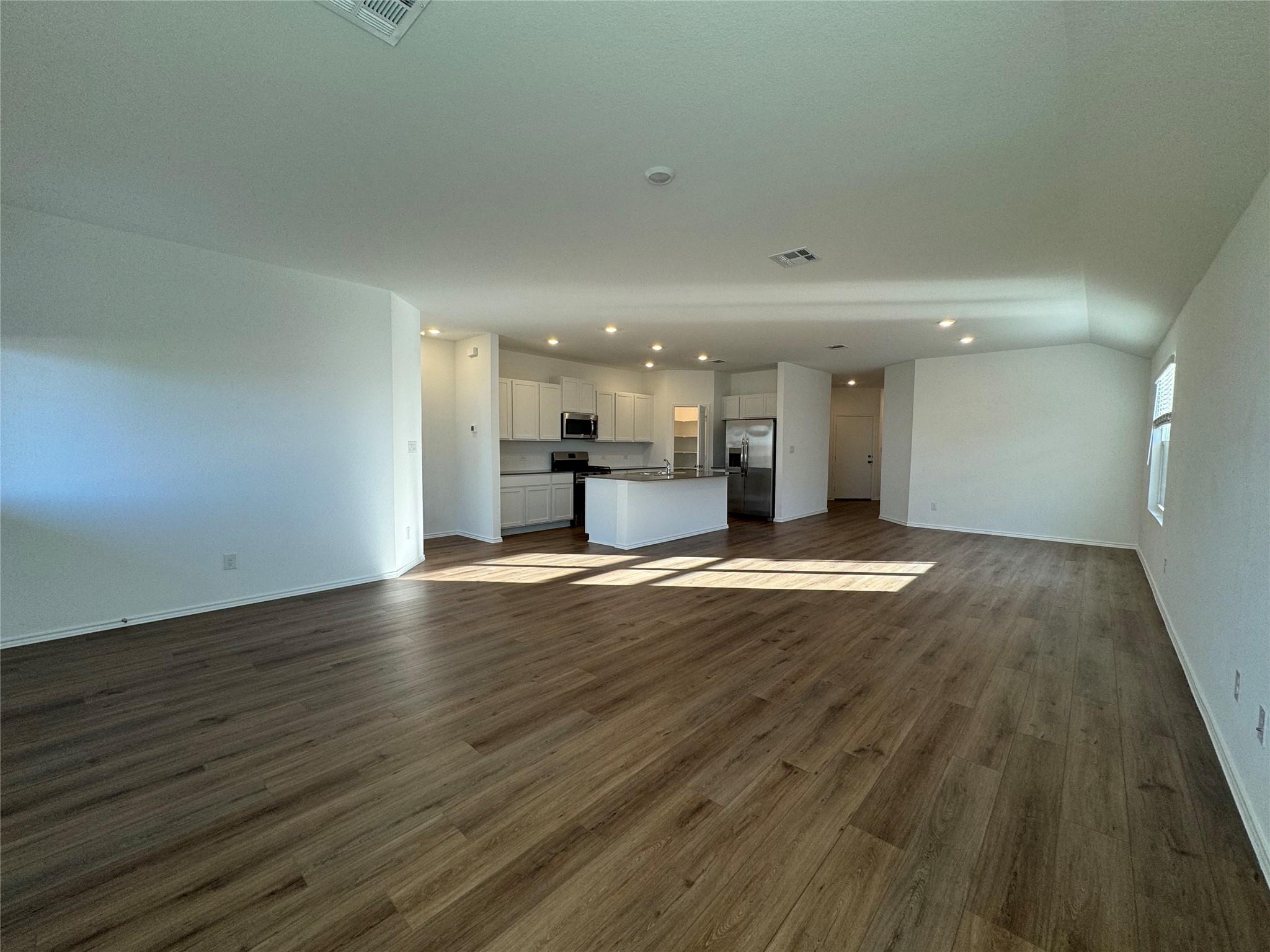 143 Mayacama Loop Property Photo 4