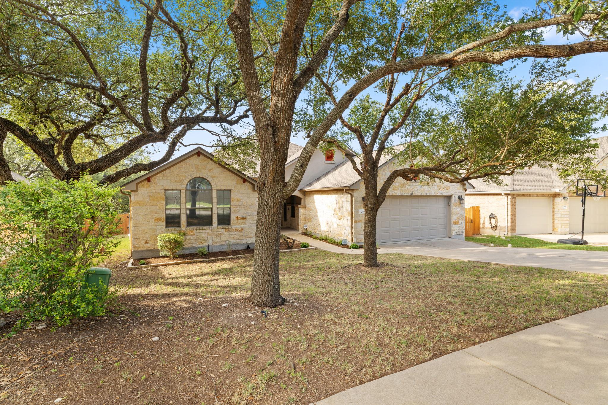 250 Maeves Way Property Photo 2