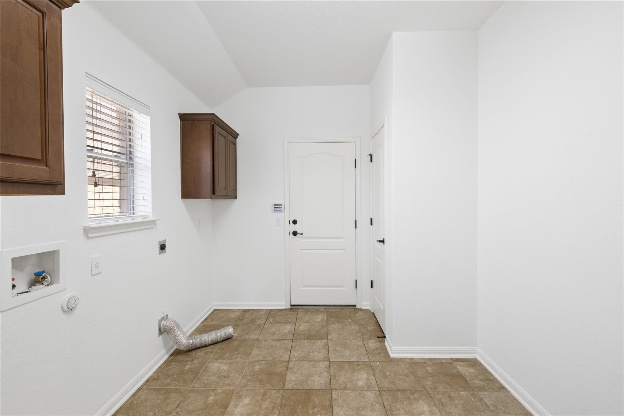 250 Maeves Way Property Photo 17