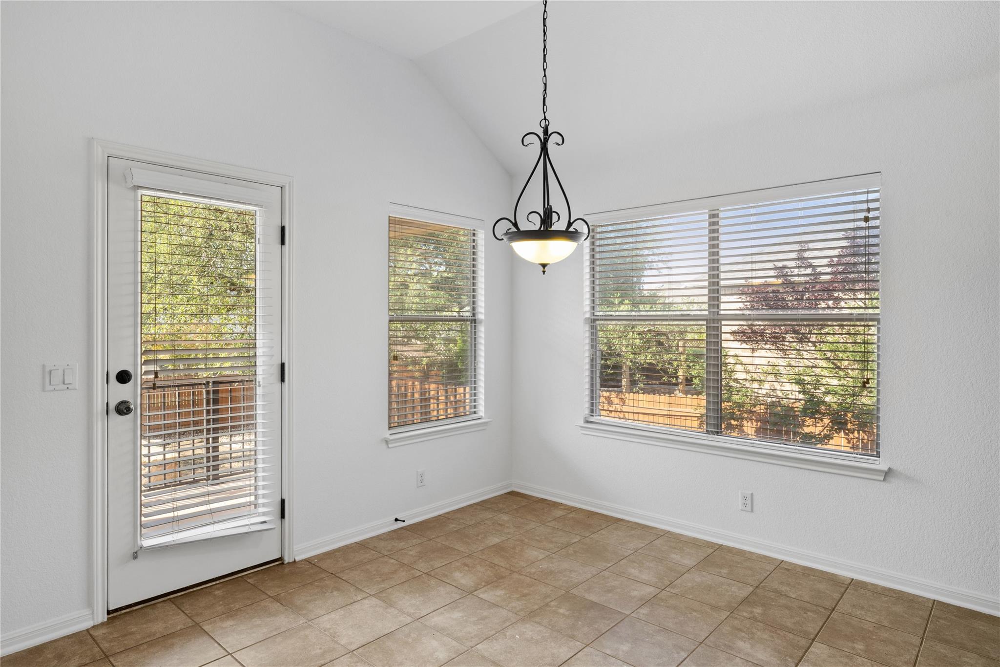 250 Maeves Way Property Photo 18